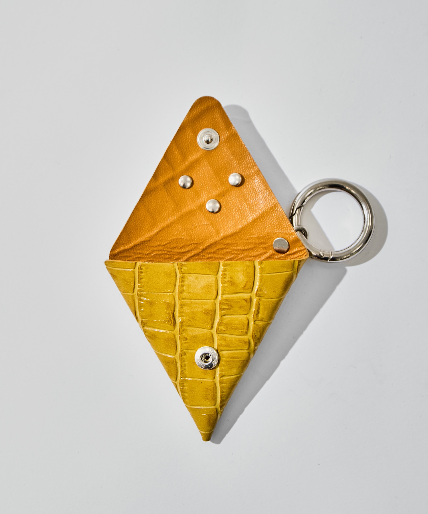 Triangle charm VIVI TOGA