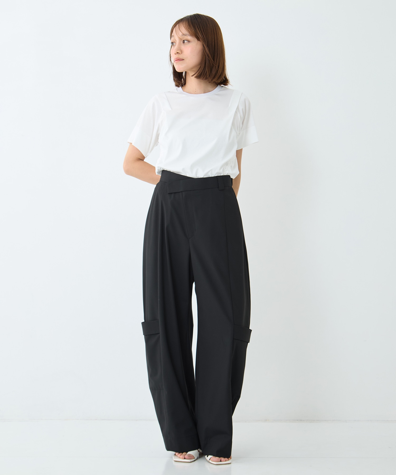Soft Barrel Leg Flap Cargo Trousers STUDIOUS