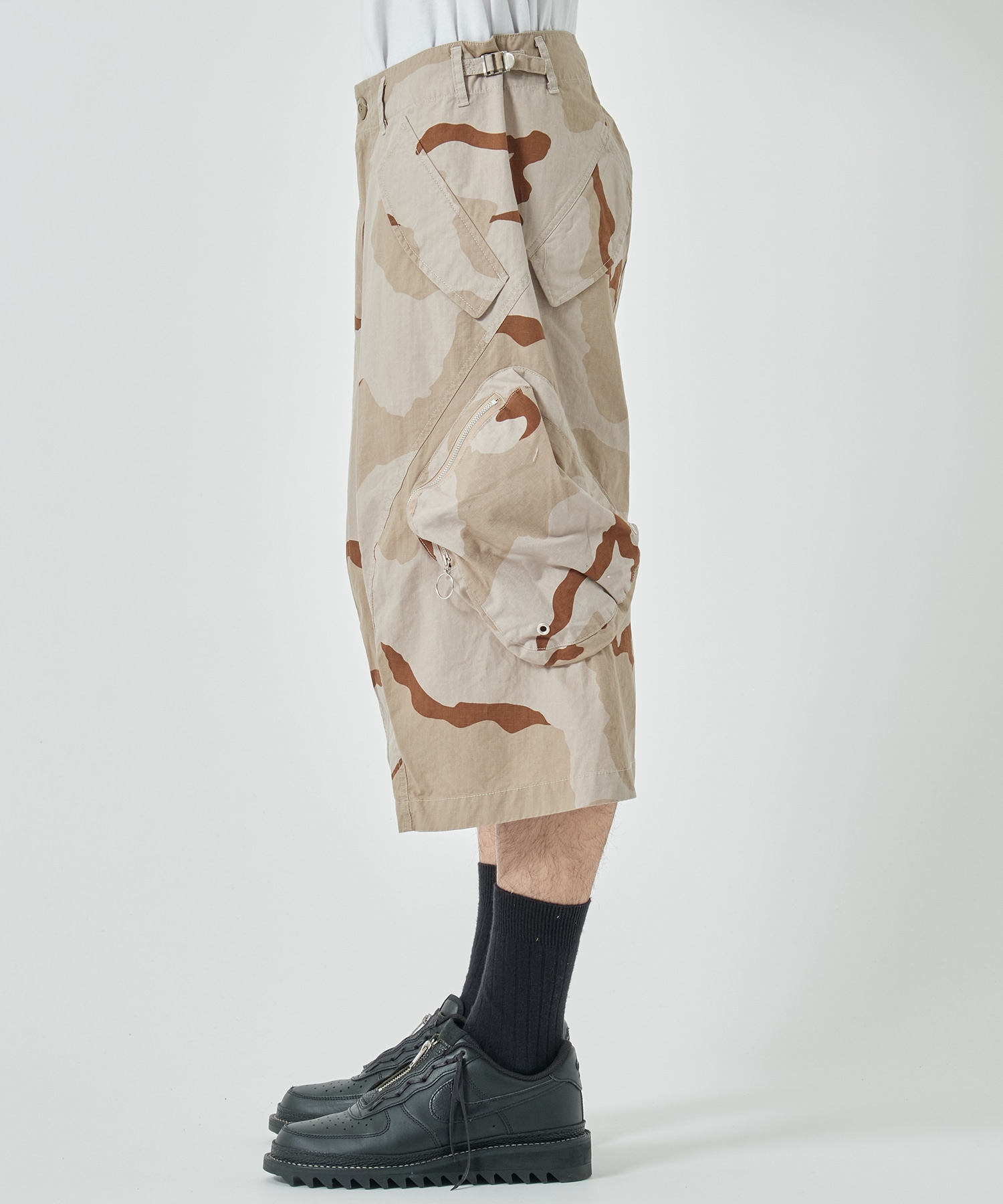 3D TWISTED CARGO SHORTS NVRFRGT