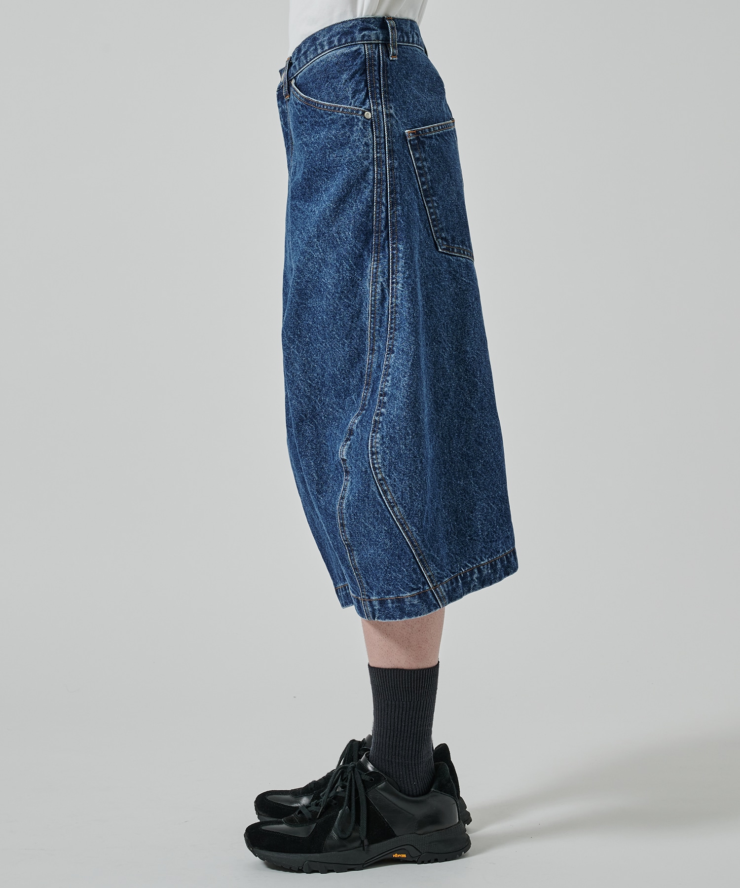 〈別注〉3D TWISTED SHORTS NVRFRGT
