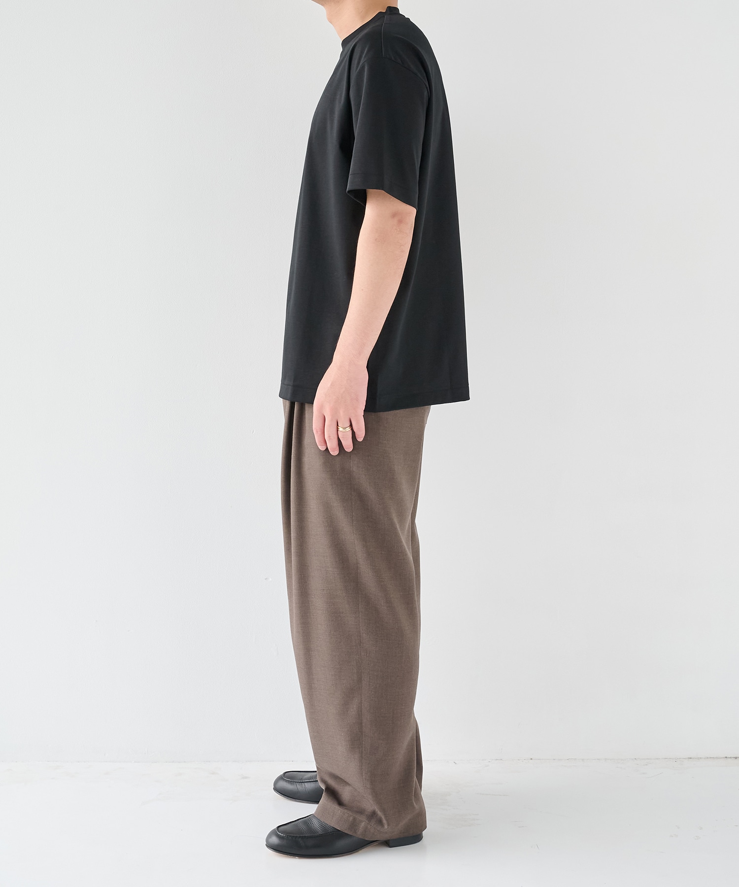 32G ロイヤルクール レギュラーTシャツ STUDIOUS