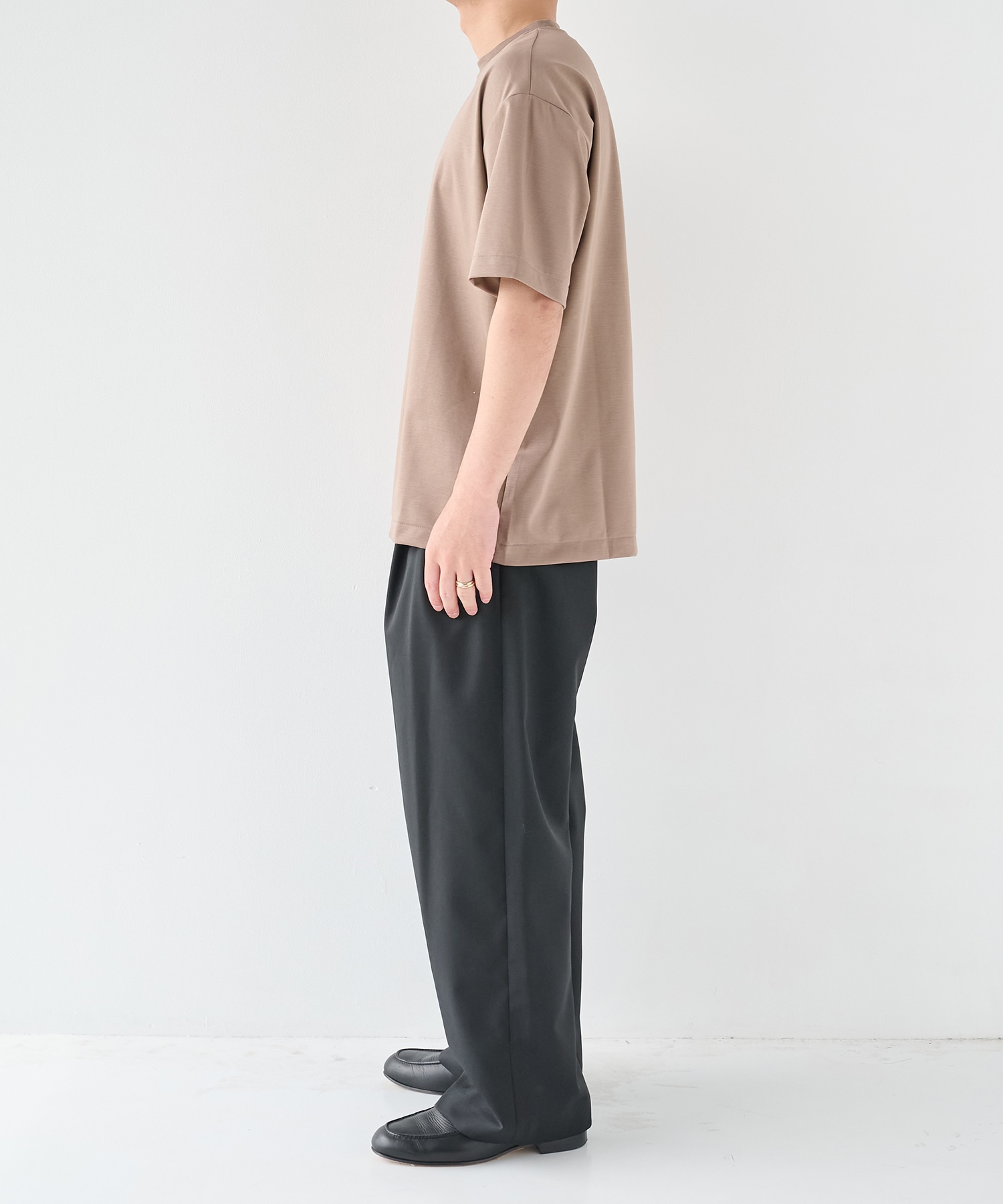 32G ロイヤルクール レギュラーTシャツ STUDIOUS