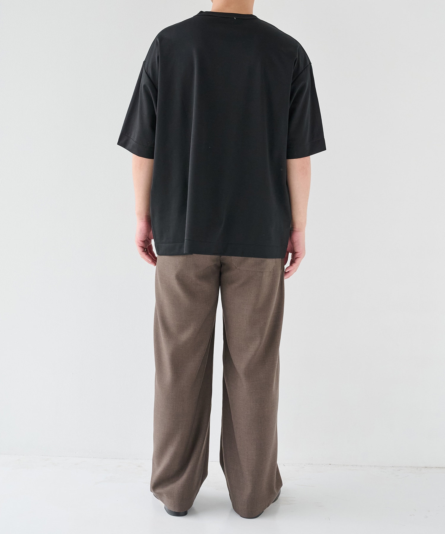 32G ロイヤルクール リラックスTシャツ STUDIOUS