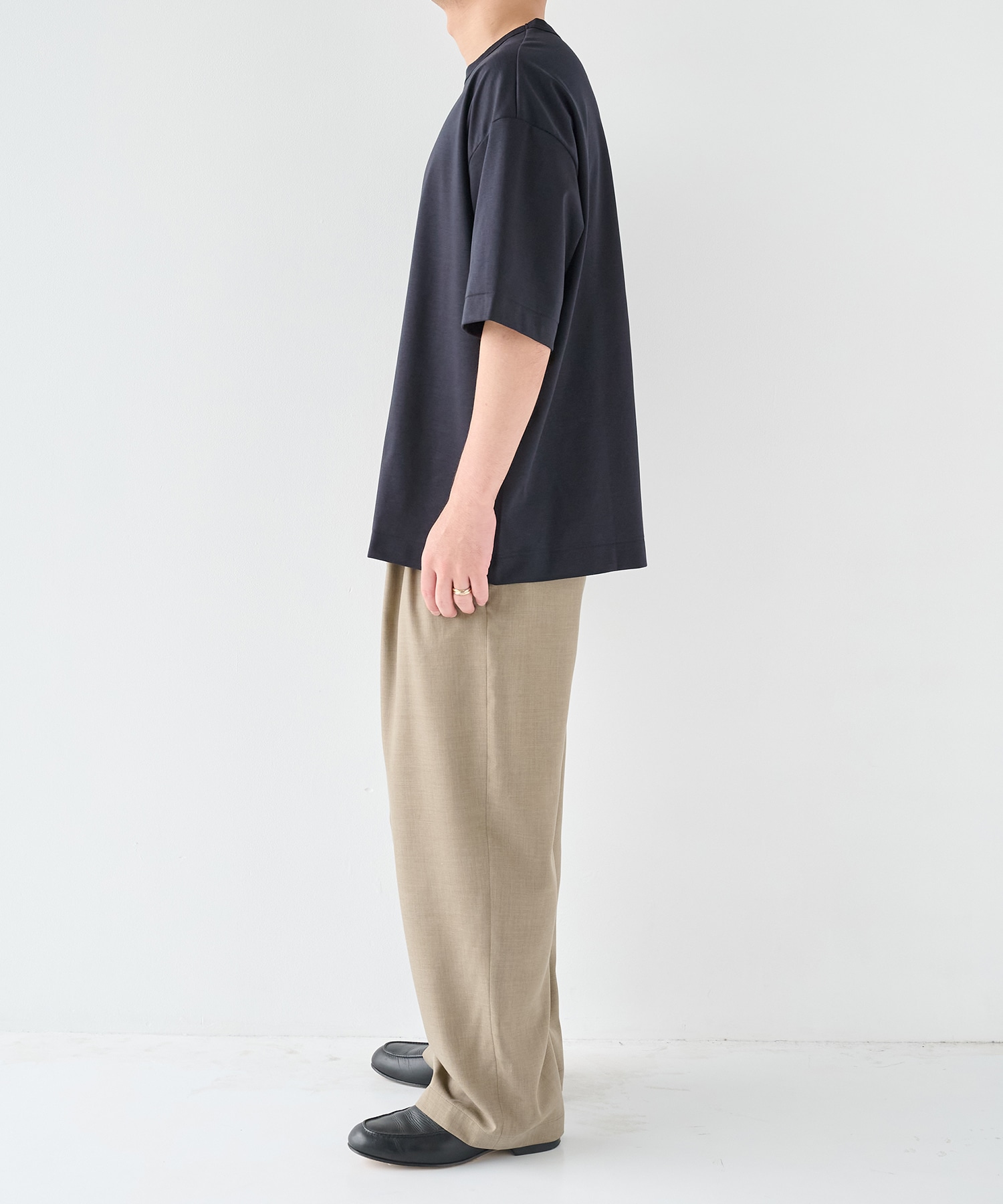 32G ロイヤルクール リラックスTシャツ STUDIOUS