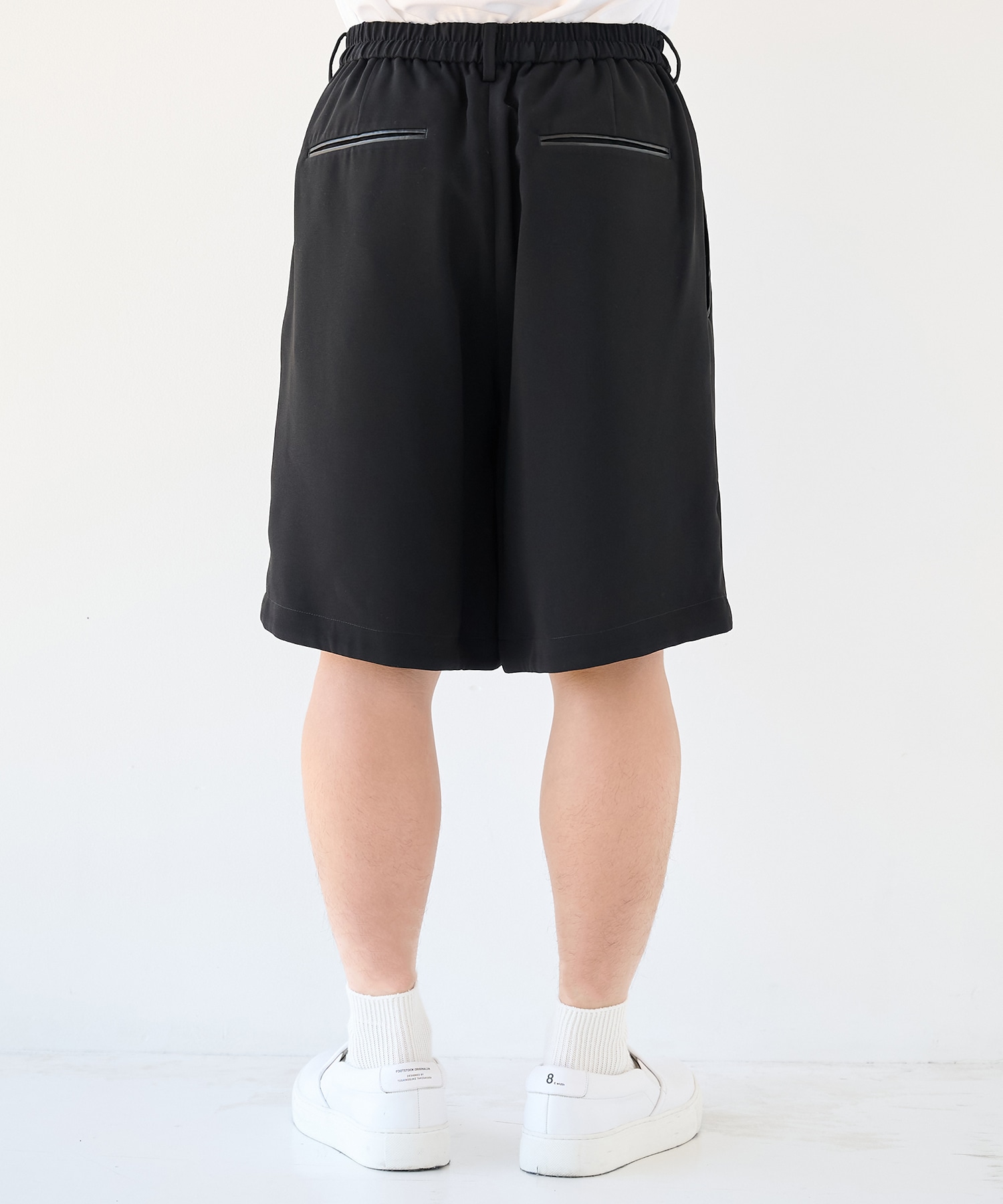SUMMER ESSENTIAL SHORT PANTS STUDIOUS