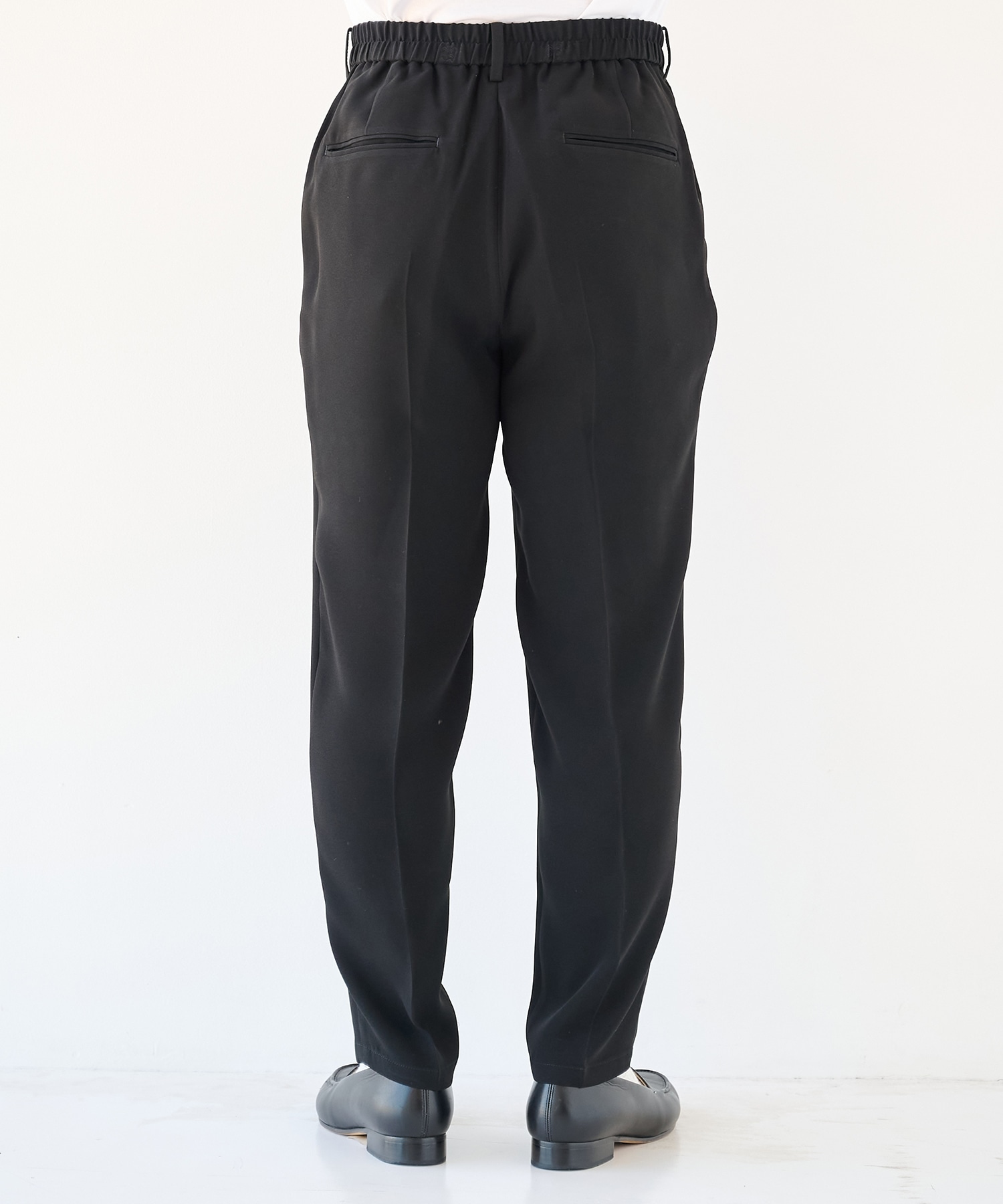 SUMMER ESSENTIAL TAPERED PANTS STUDIOUS