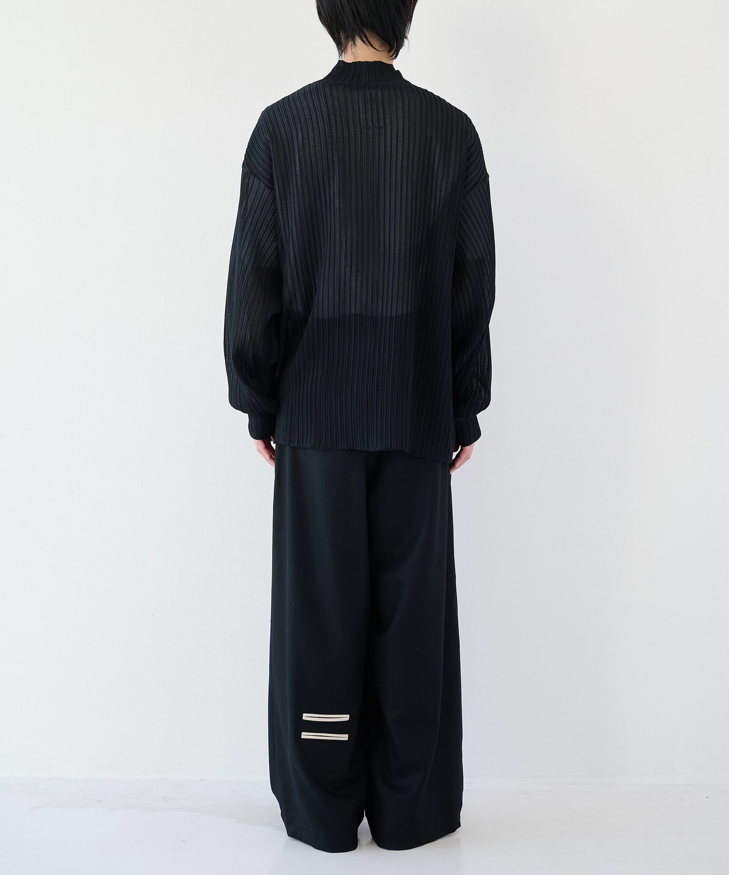 ハイネックプルオーバー SHAREEF