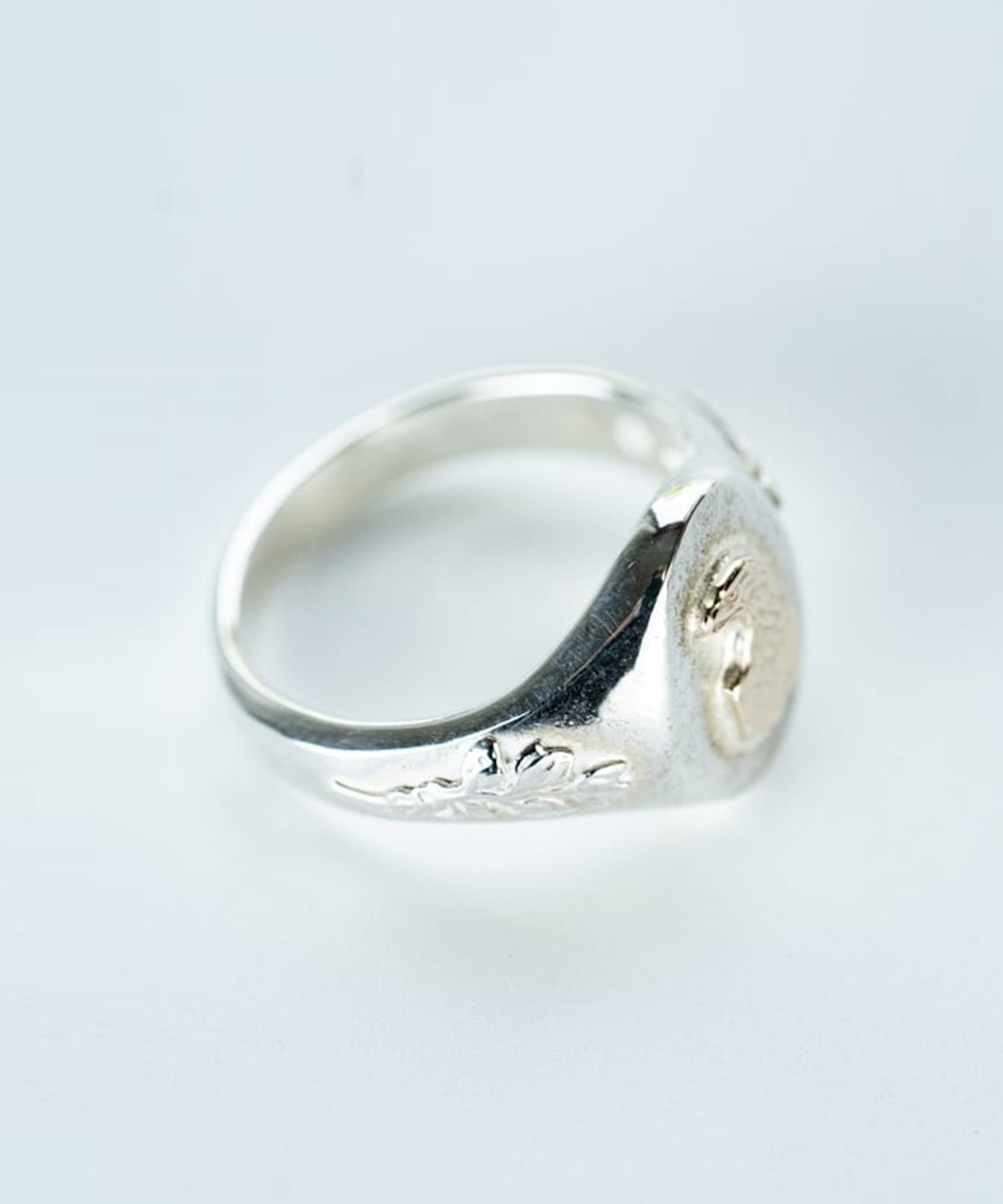 R-089 Oval signet ring olive (K10 eagle) WAKAN SILVER SMITH