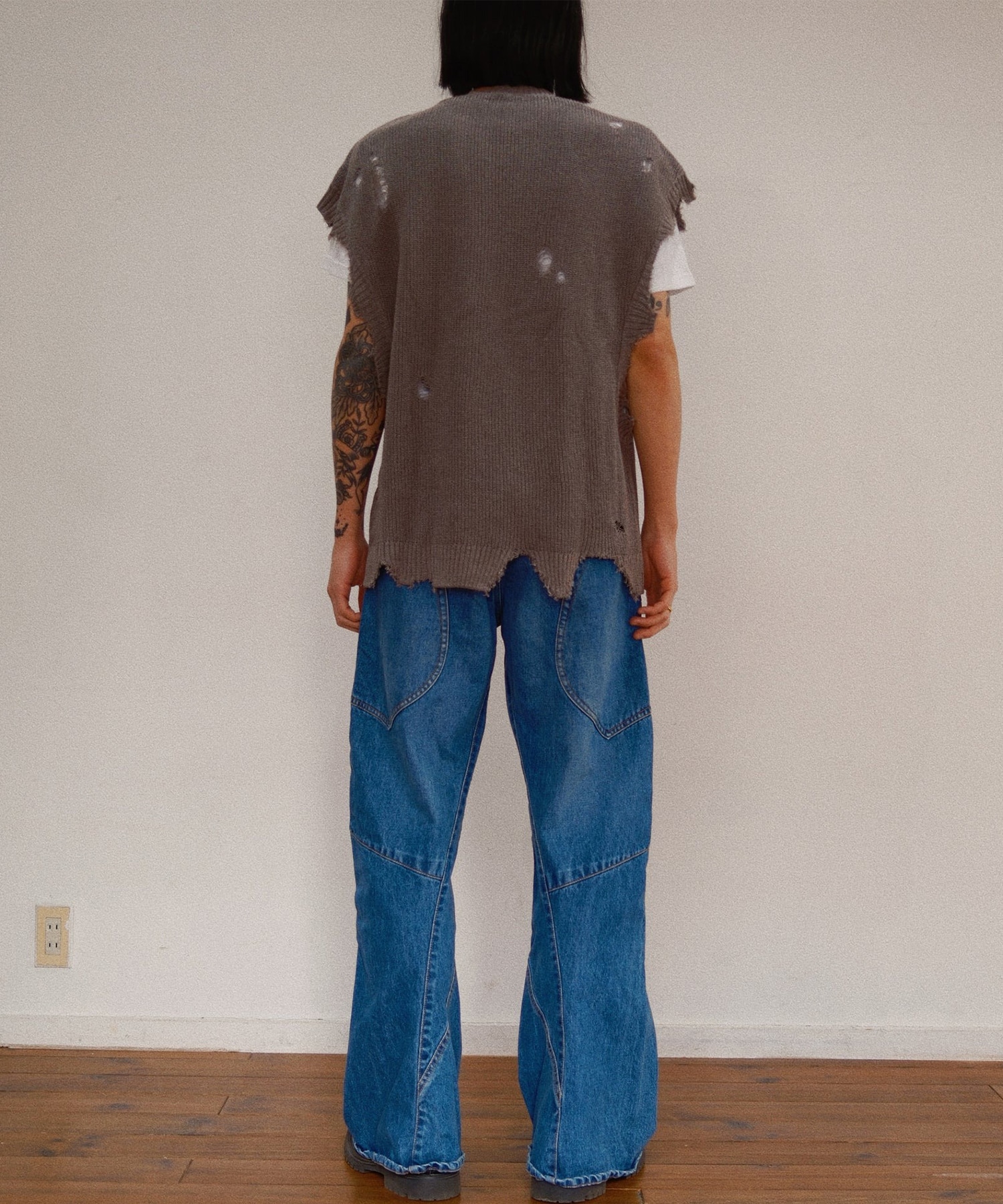 Destroyed Knit Vest KHOKI
