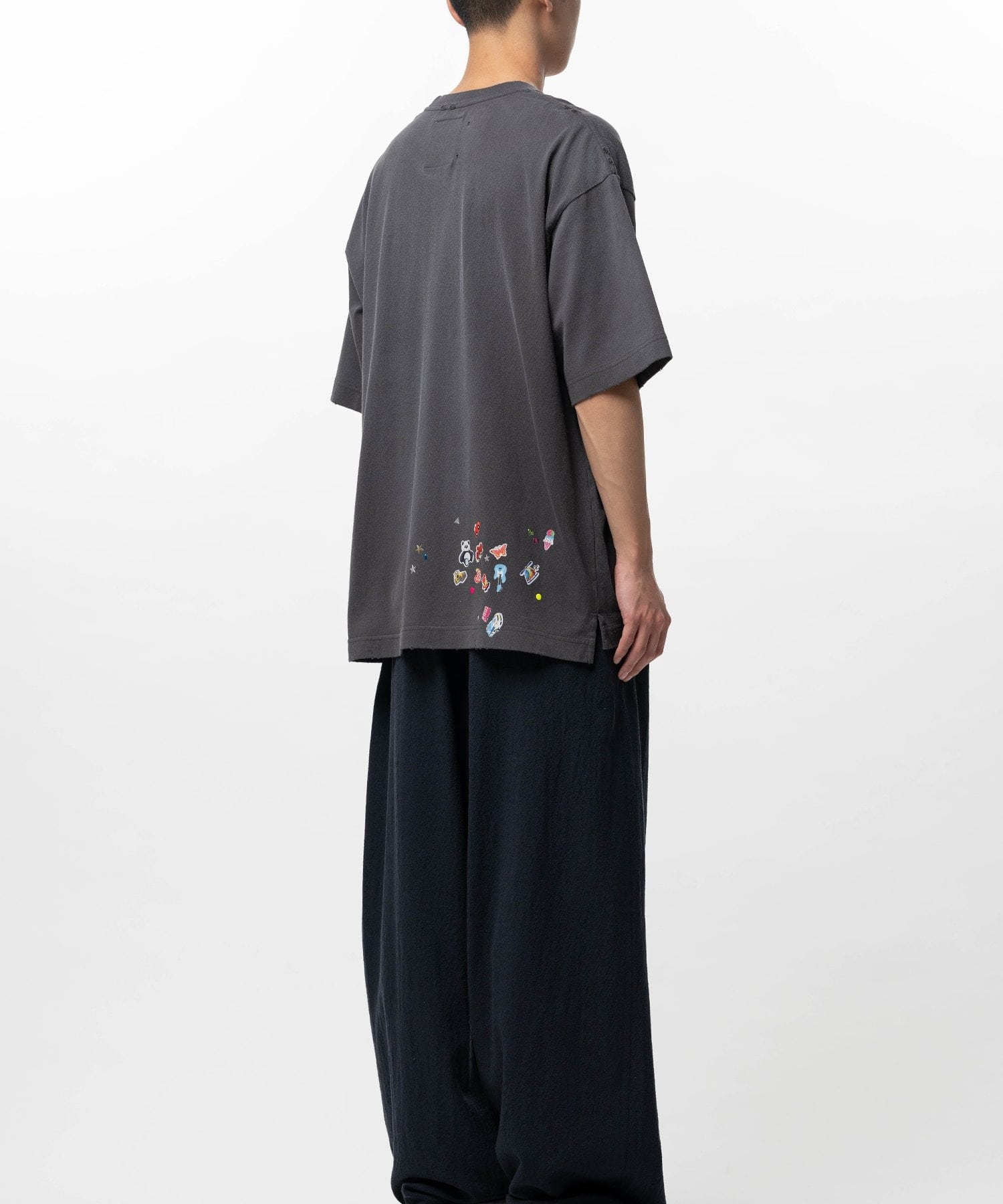 J16TS821 KIDS STICKER TEE Maison MIHARA YASUHIRO