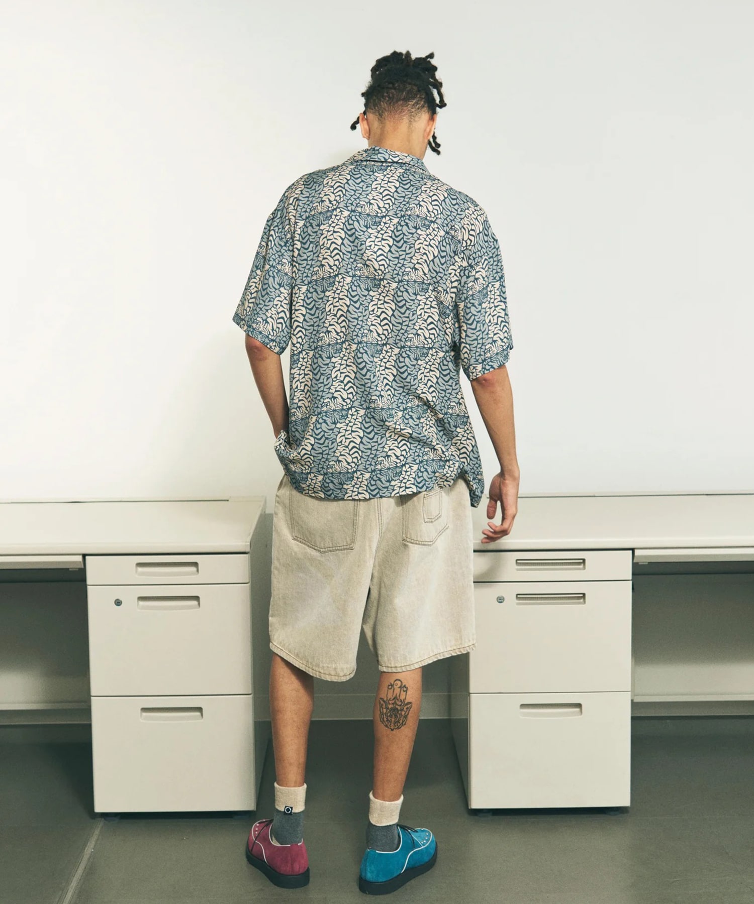 6 POCKET DENIM SHORTS LAZER PHINGERIN