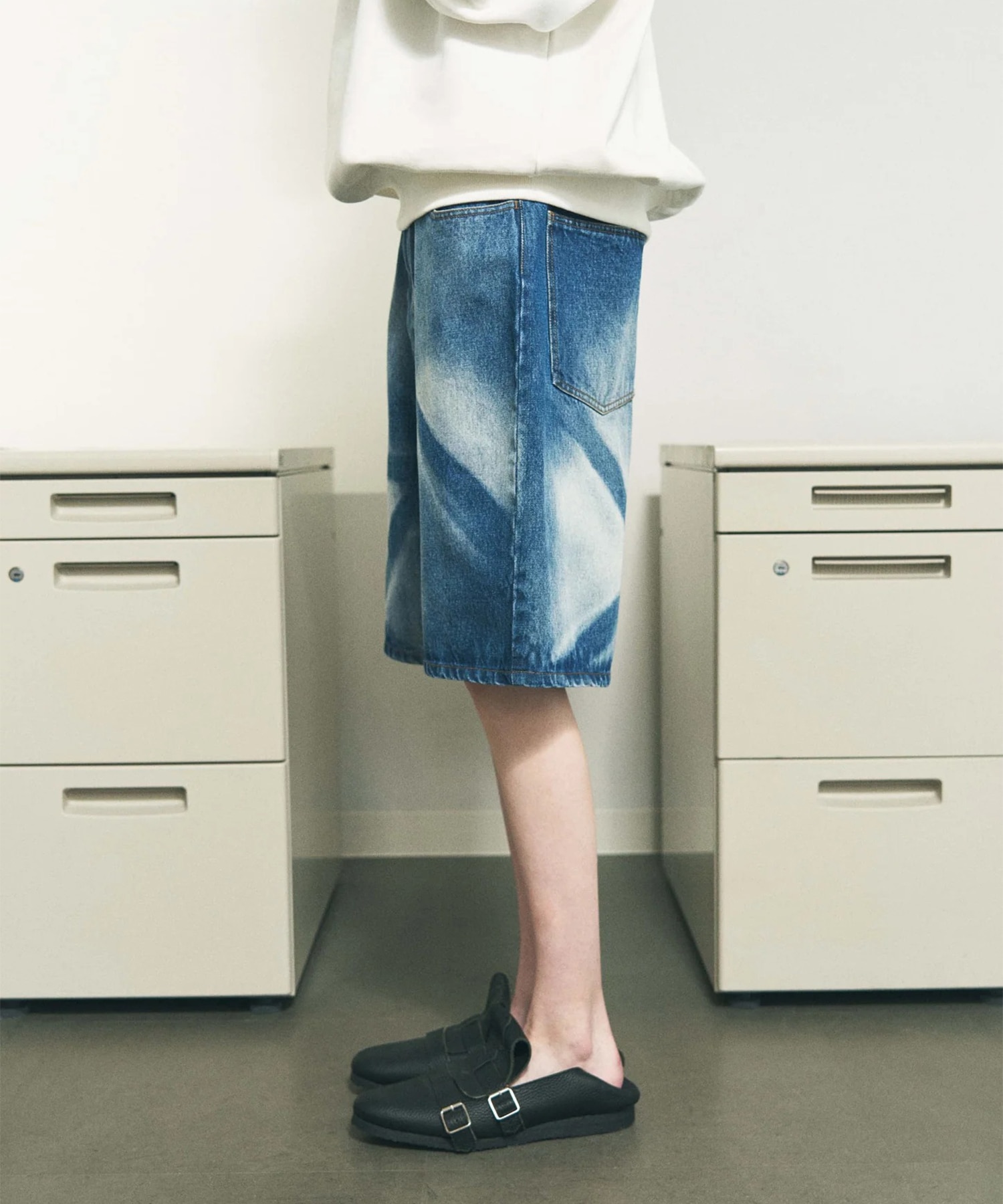 6 POCKET DENIM SHORTS LAZER PHINGERIN