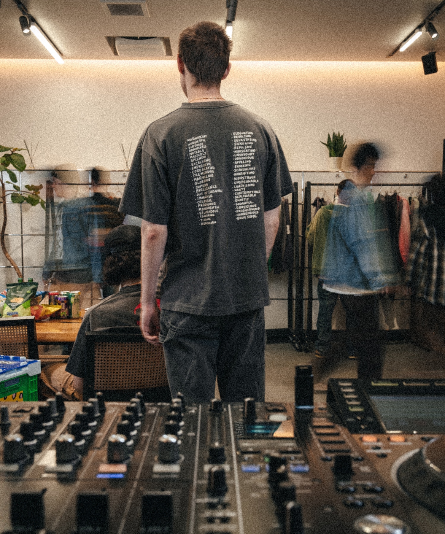 SM-MK1-0000-008/SS T-SHIRT/LIVING/BLACK SAINT M××××××