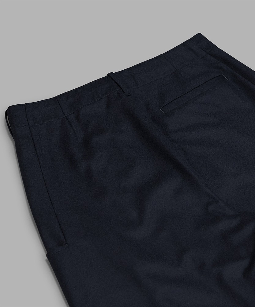 GERMETRY TROUSER ENCOMING