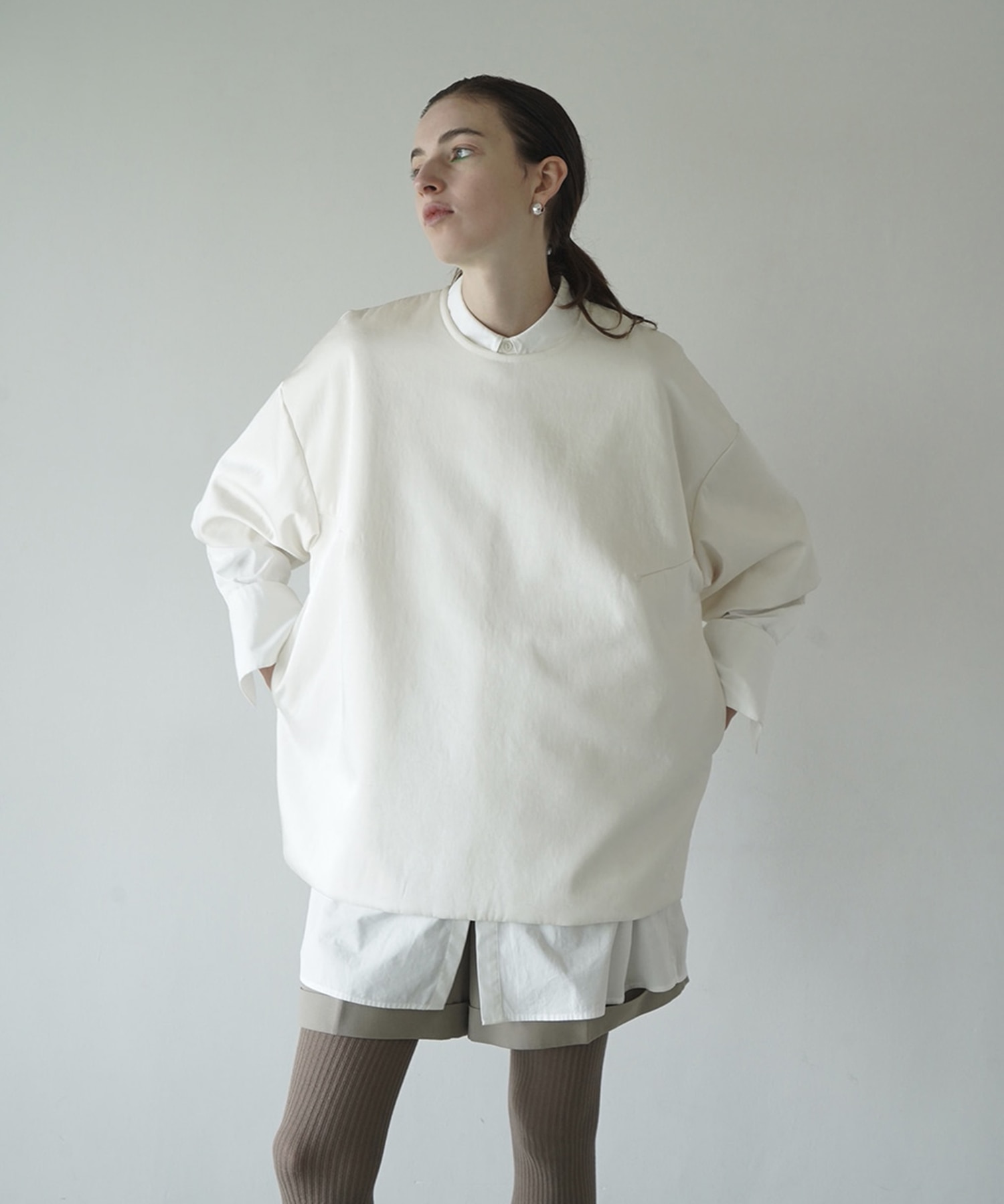 PADDED SATIN TOPS CLANE