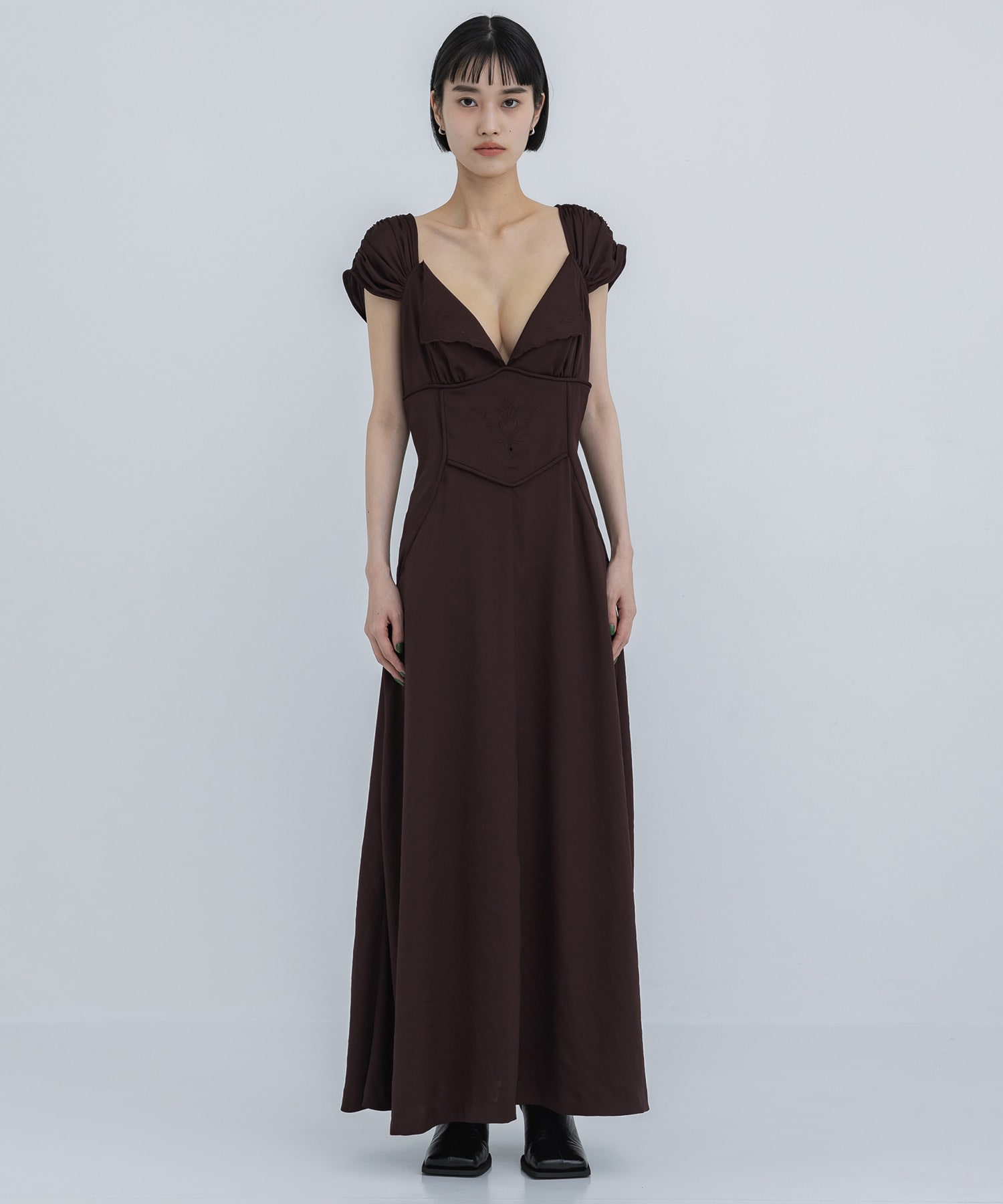 EMBROIDERED V-NECK MIDI DRESS FETICO