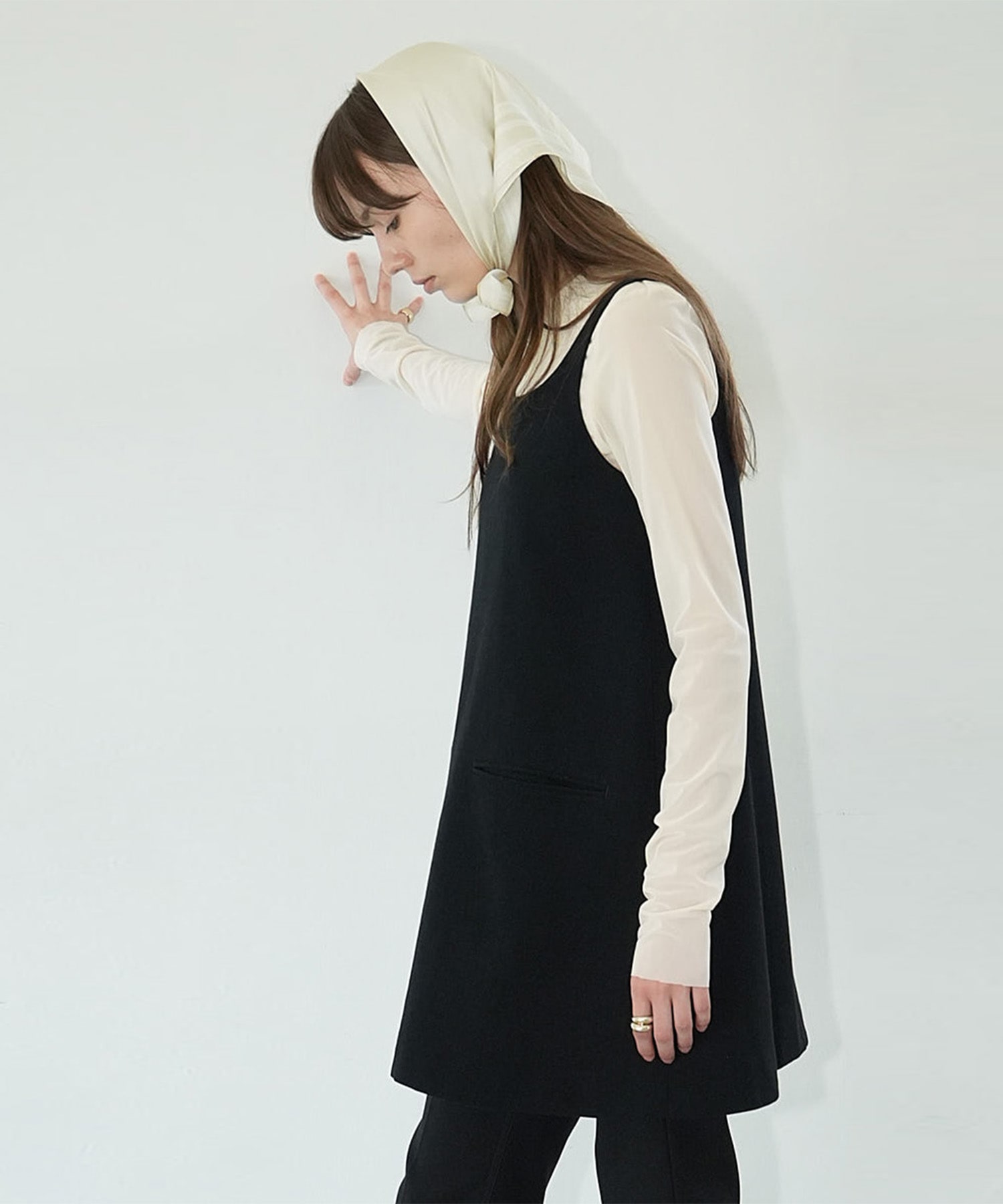 SHEER MESH CREW NECK TOPS CLANE