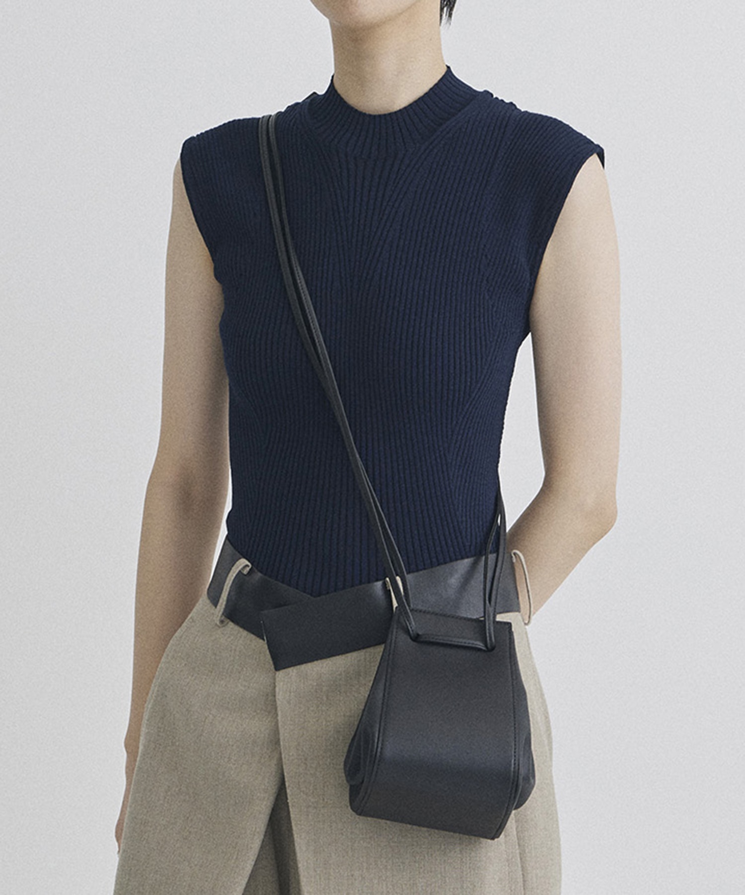 別注レザー巾着BAG COURTNEY ORLA