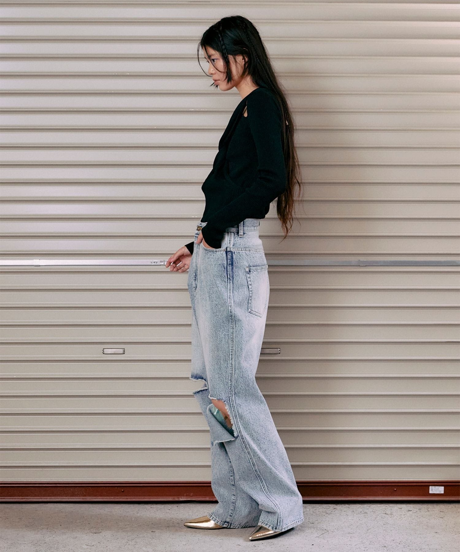KNEE CUTTING DENIM PANTS THINGS THAT MATTER