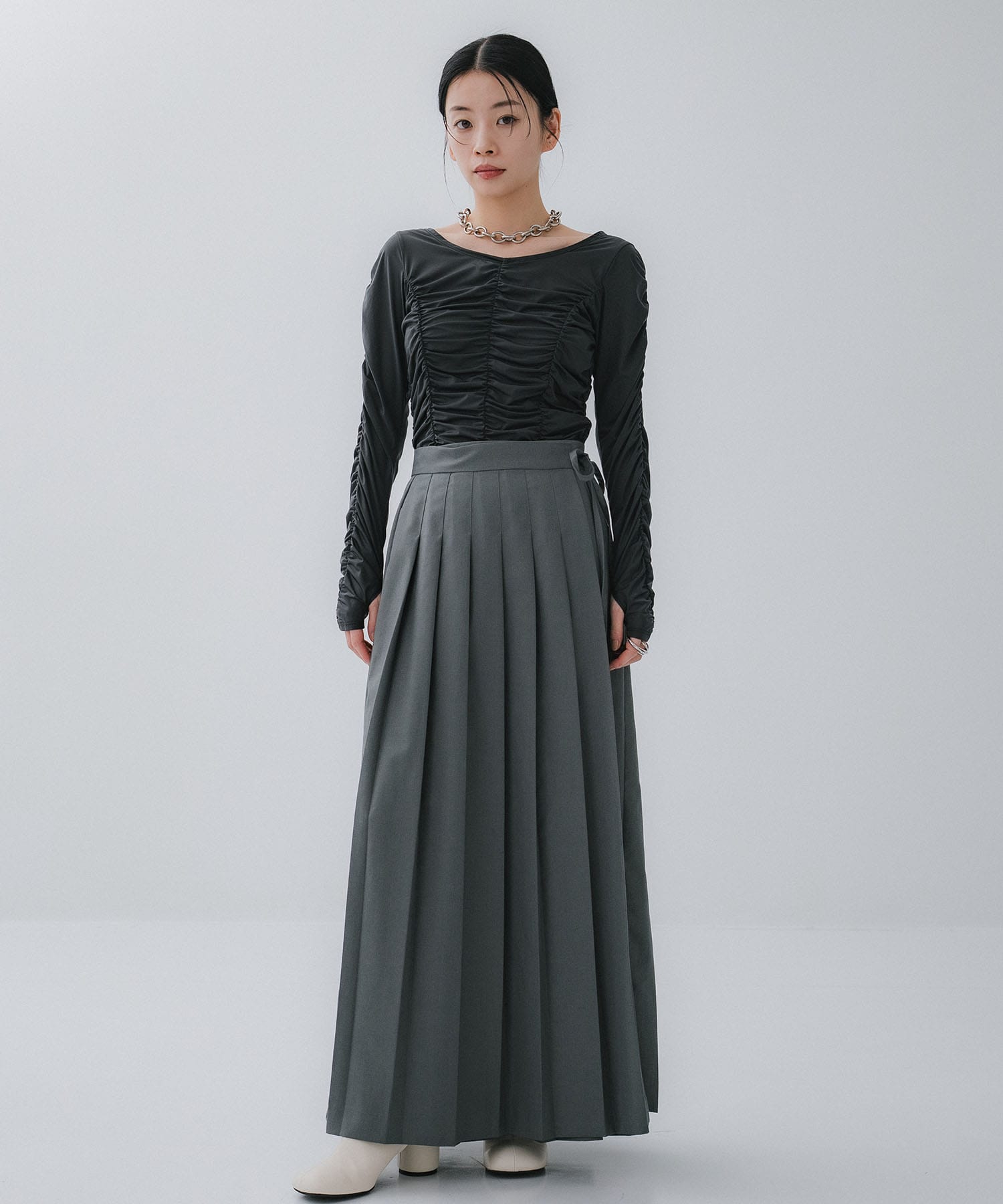 SHORT JACKET WITH PLEATS WRAP SKIRT AMERI
