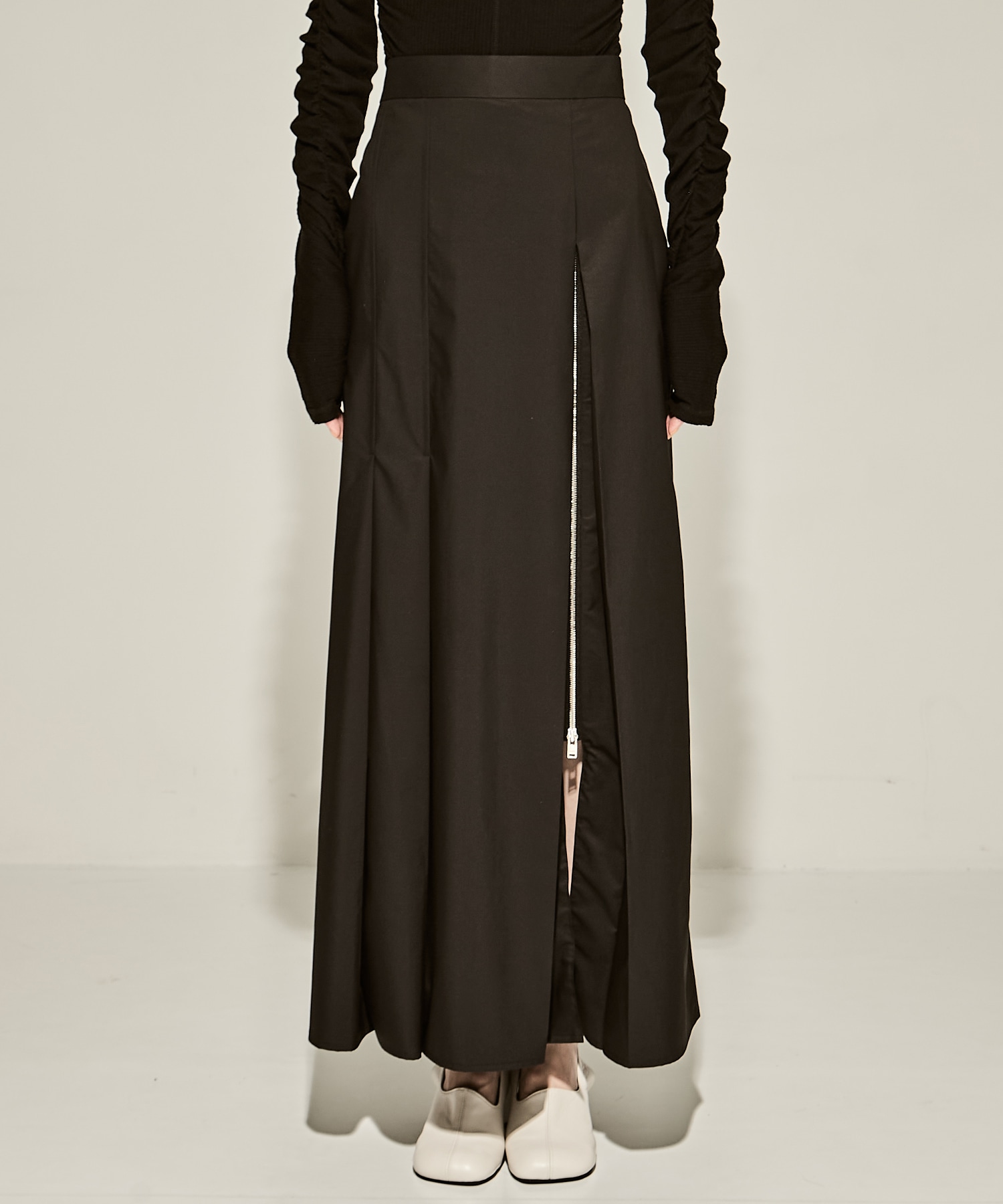 SUPIMA C/PE/PU ZIP SKIRT CINOH