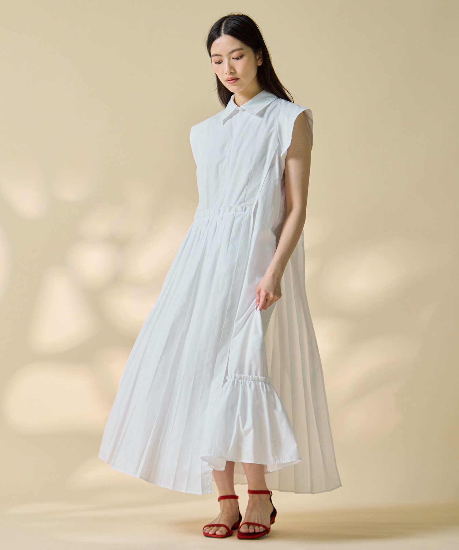 Asymmetry pleats one-piece STUDIOUS