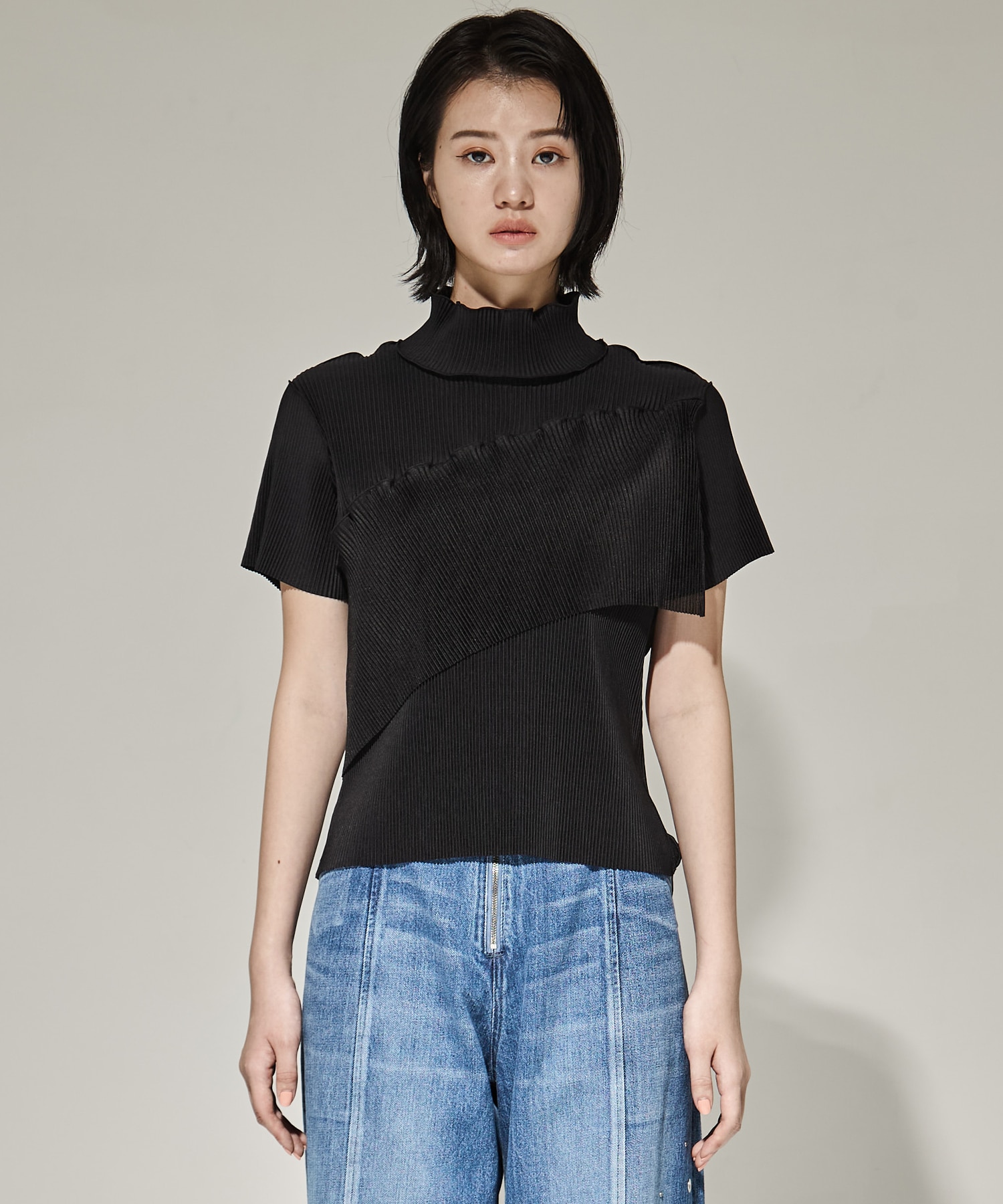 SPIRAL WAVE SHORT SLEEVE TOPHIGHNECK TIPE kotohayokozawa