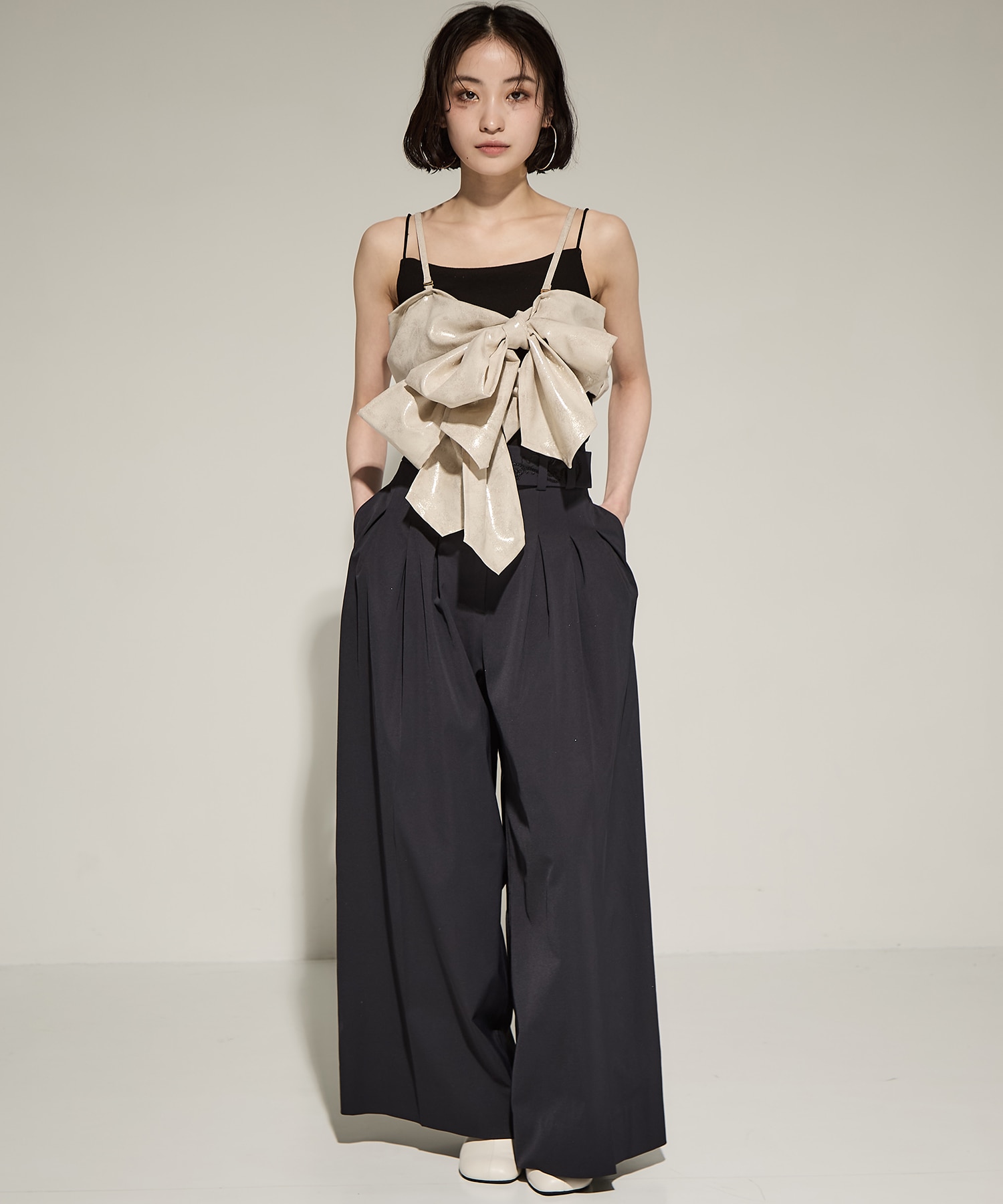 Cucurbita embroidered wide slacks MURRAL