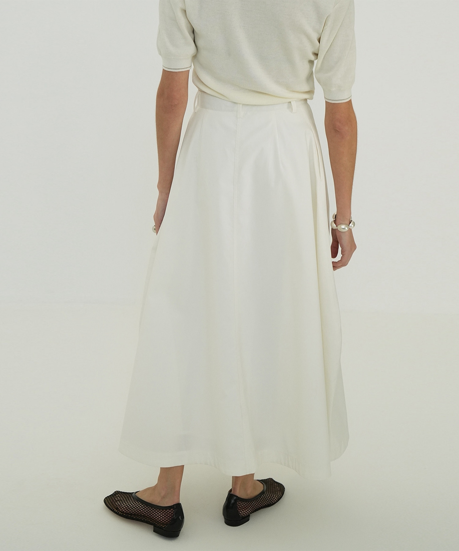 COCOON LINE VOLUME SKIRT CLANE