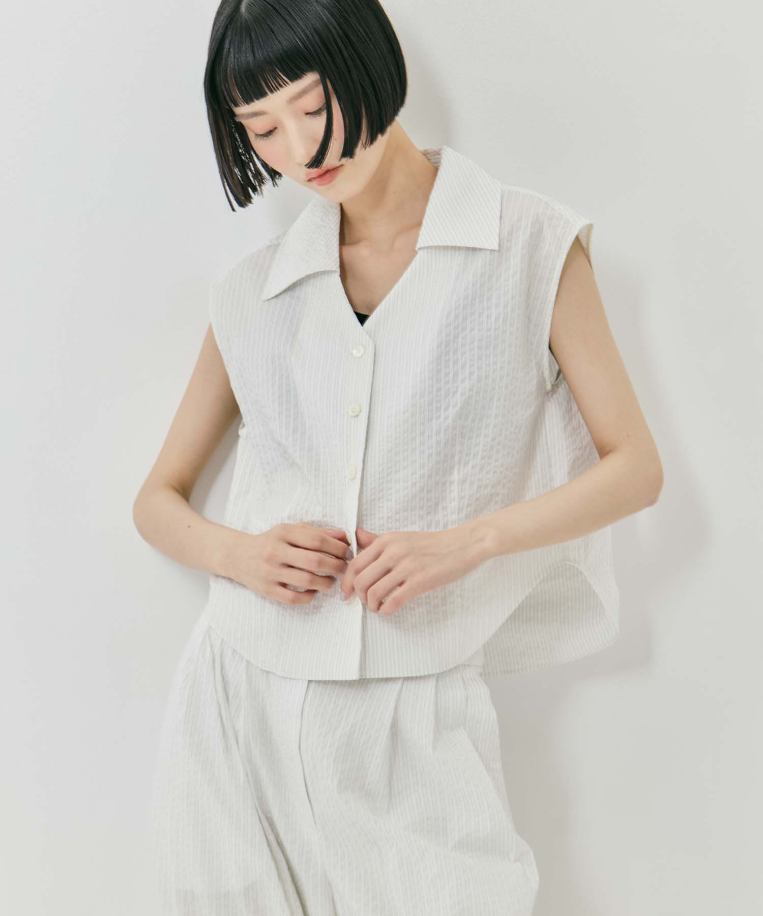 Seersucker Sleeveless Shirt STUDIOUS
