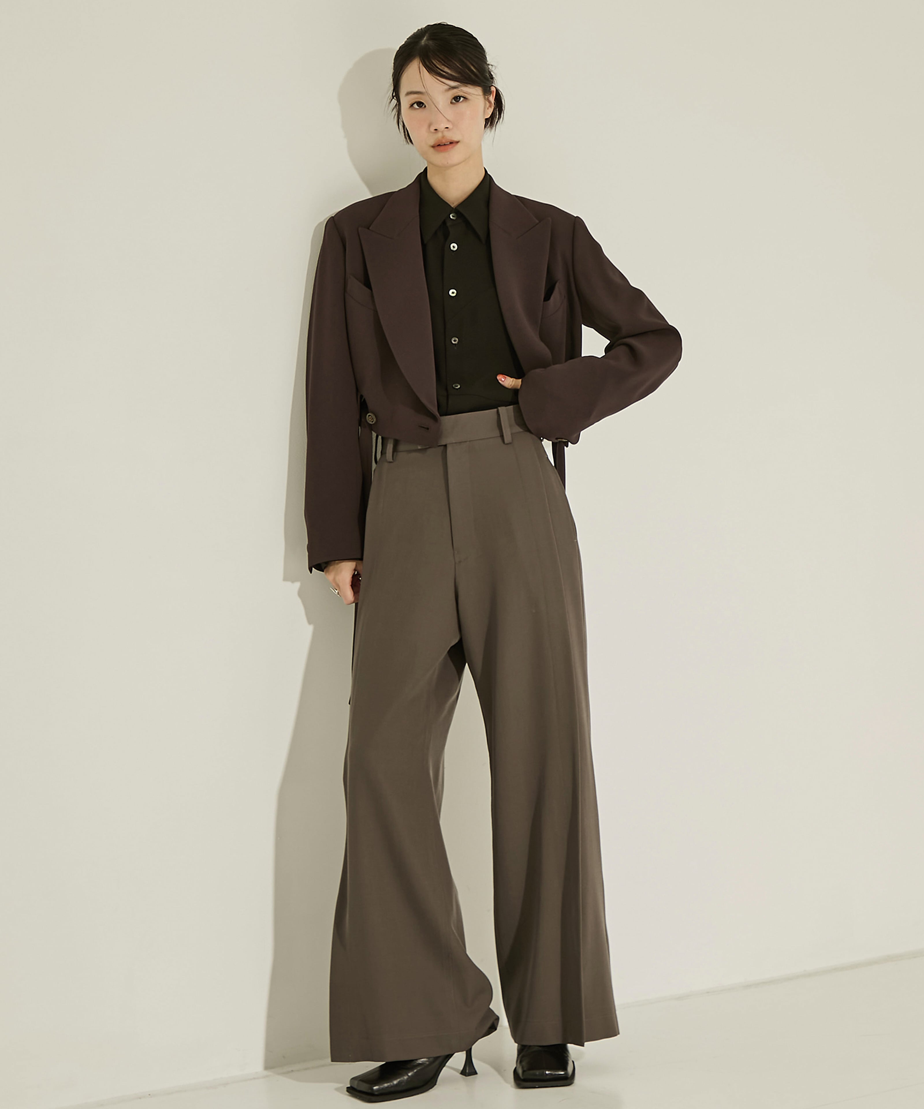 Cropped Belt JKT UJOH