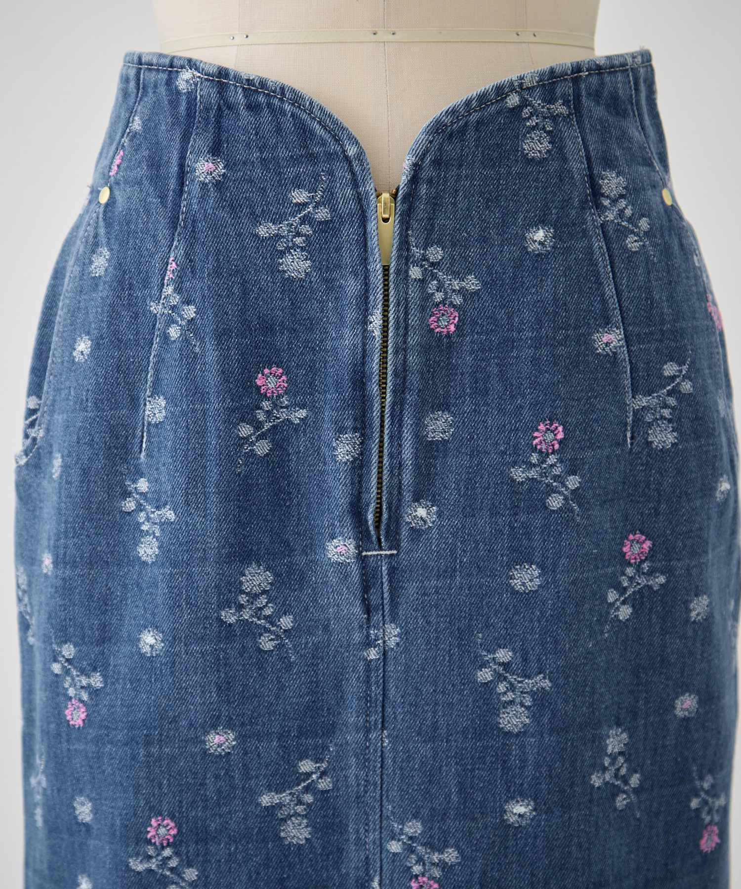 Floral Jacquard High Waisted Denim Skirt Mame Kurogouchi