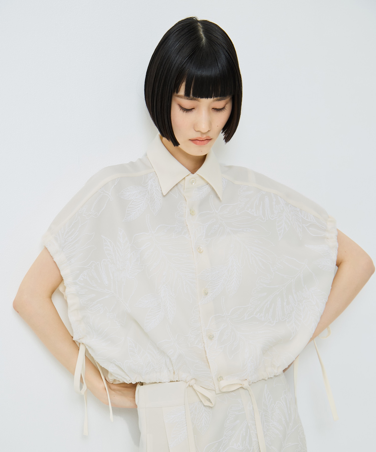 別注 FLOWER LACE GATHER SLEEVE SHIRT UJOH
