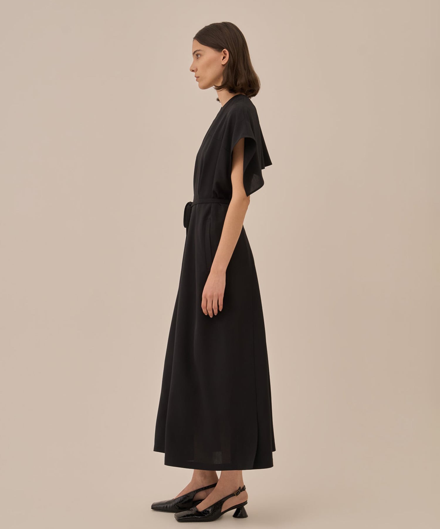 Selina back cape dress AKIRANAKA
