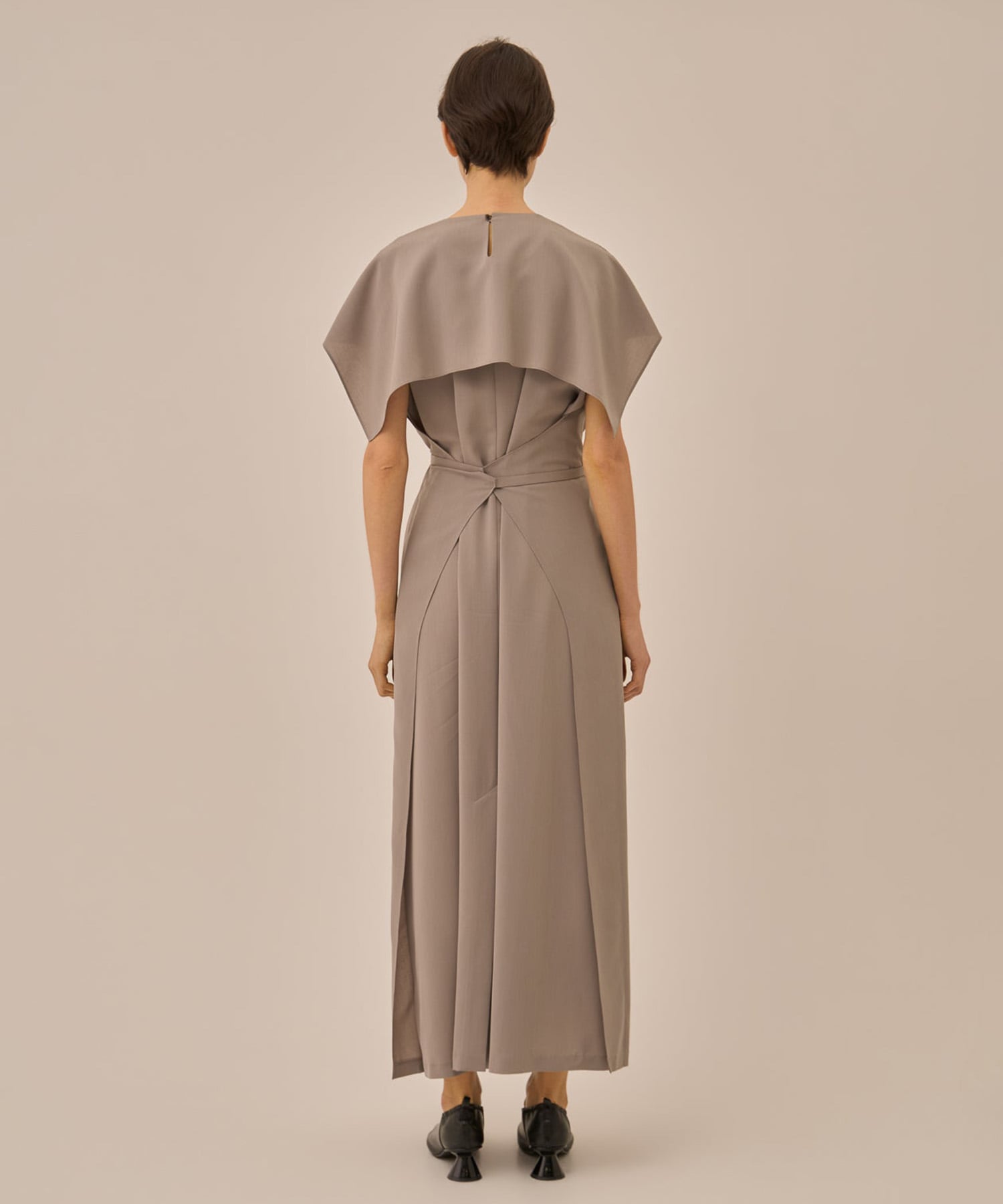 Selina back cape dress AKIRANAKA