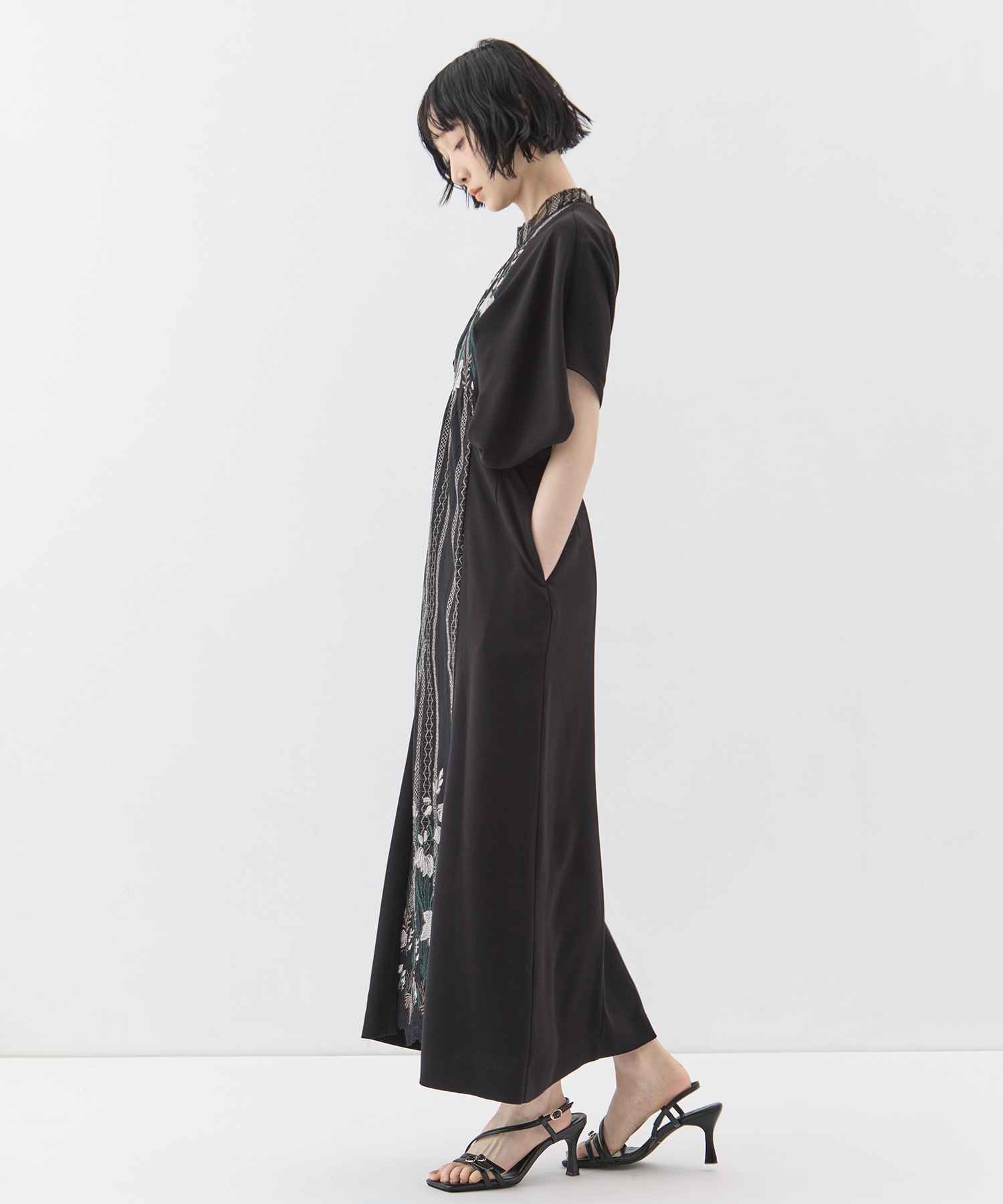 Classic lace dress MURRAL