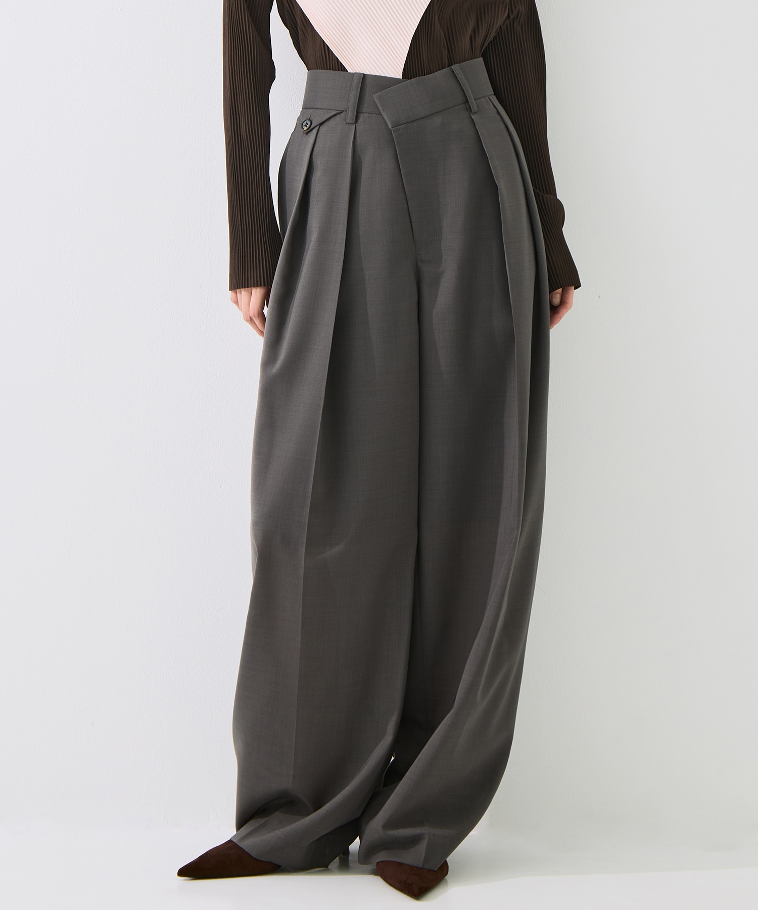 Double Tucked Trousers STUDIOUS
