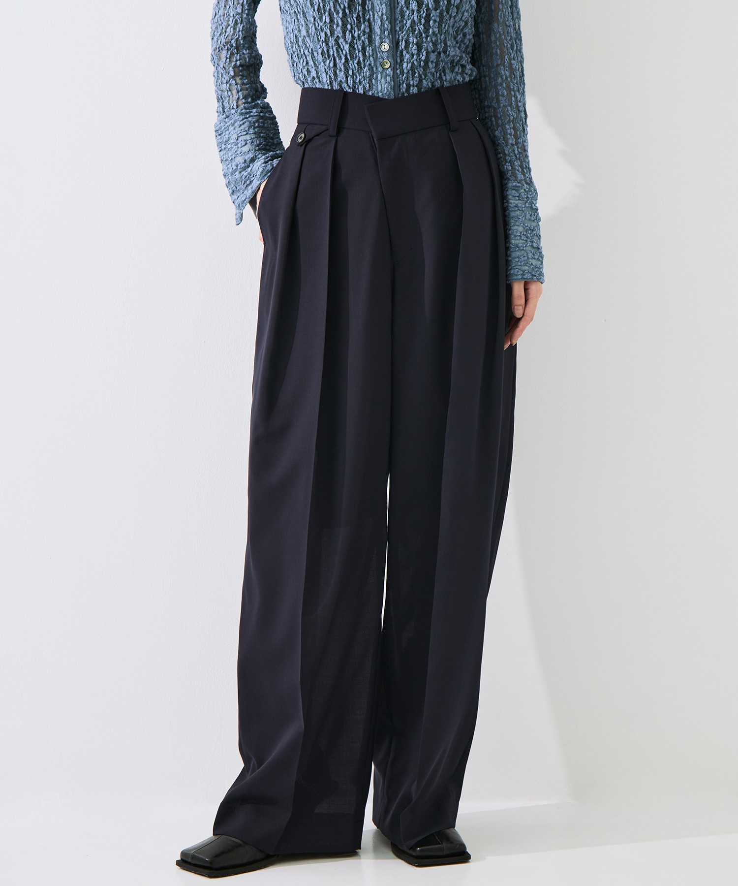 Double Tucked Trousers STUDIOUS