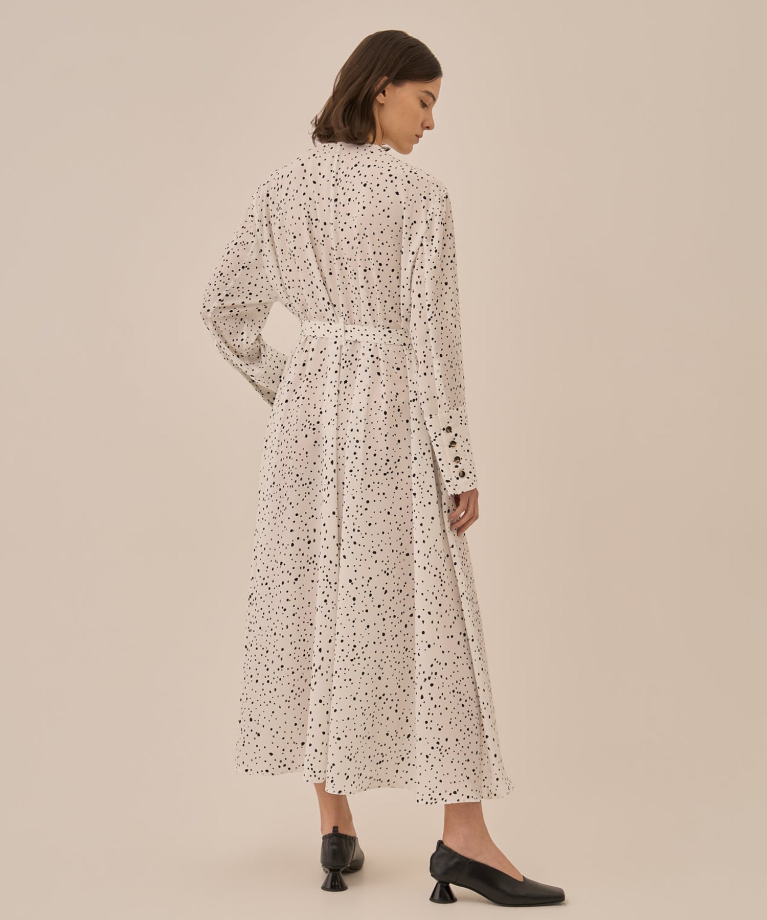 Yasetsu dress AKIRANAKA
