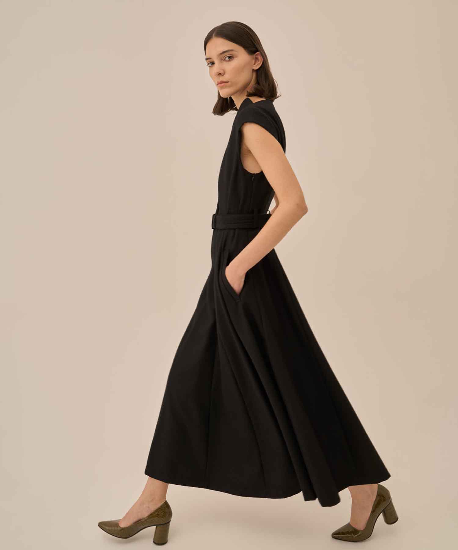 Sesilia dress AKIRANAKA