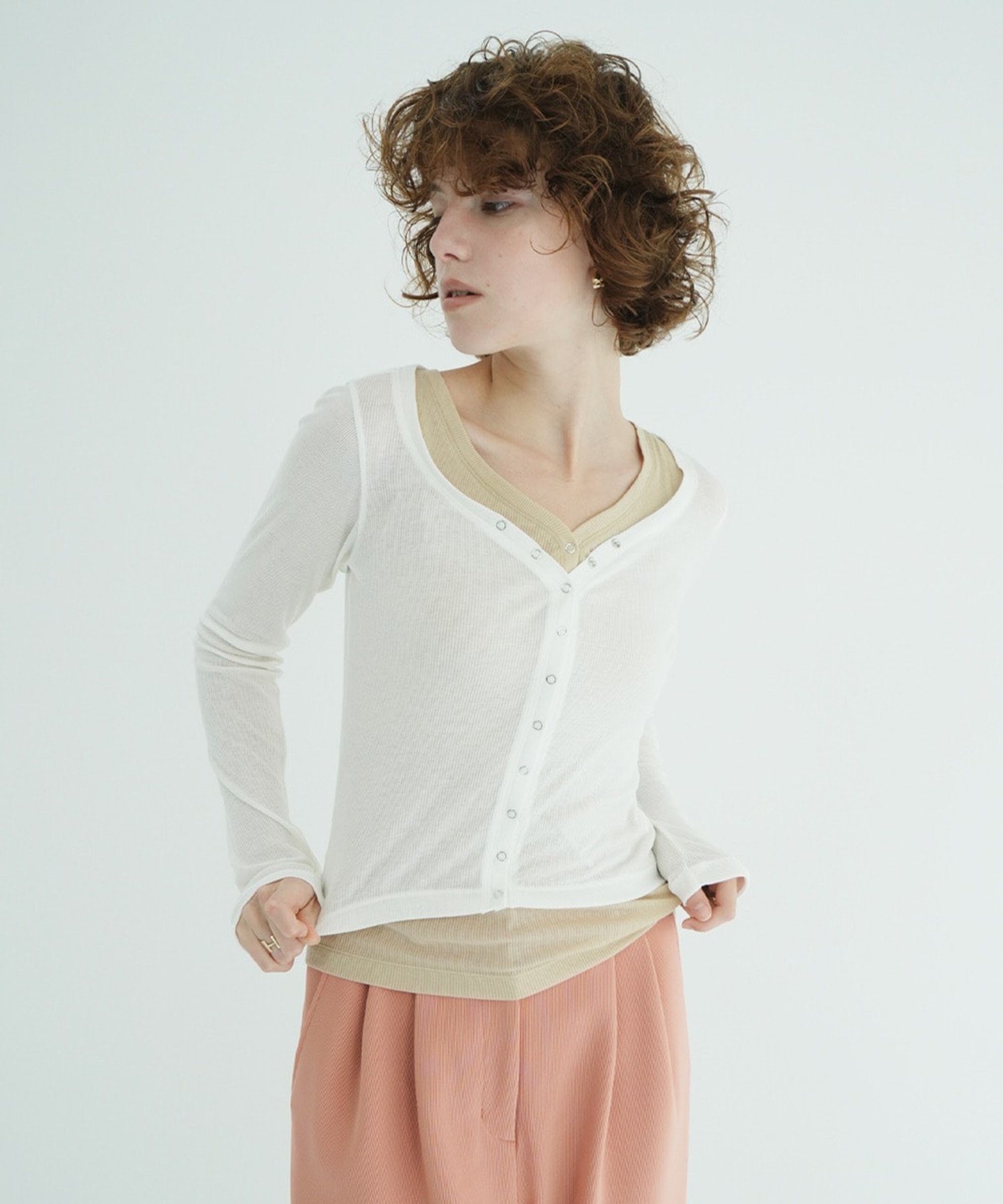 CURVED NECK LAYERED SET TOPS CLANE