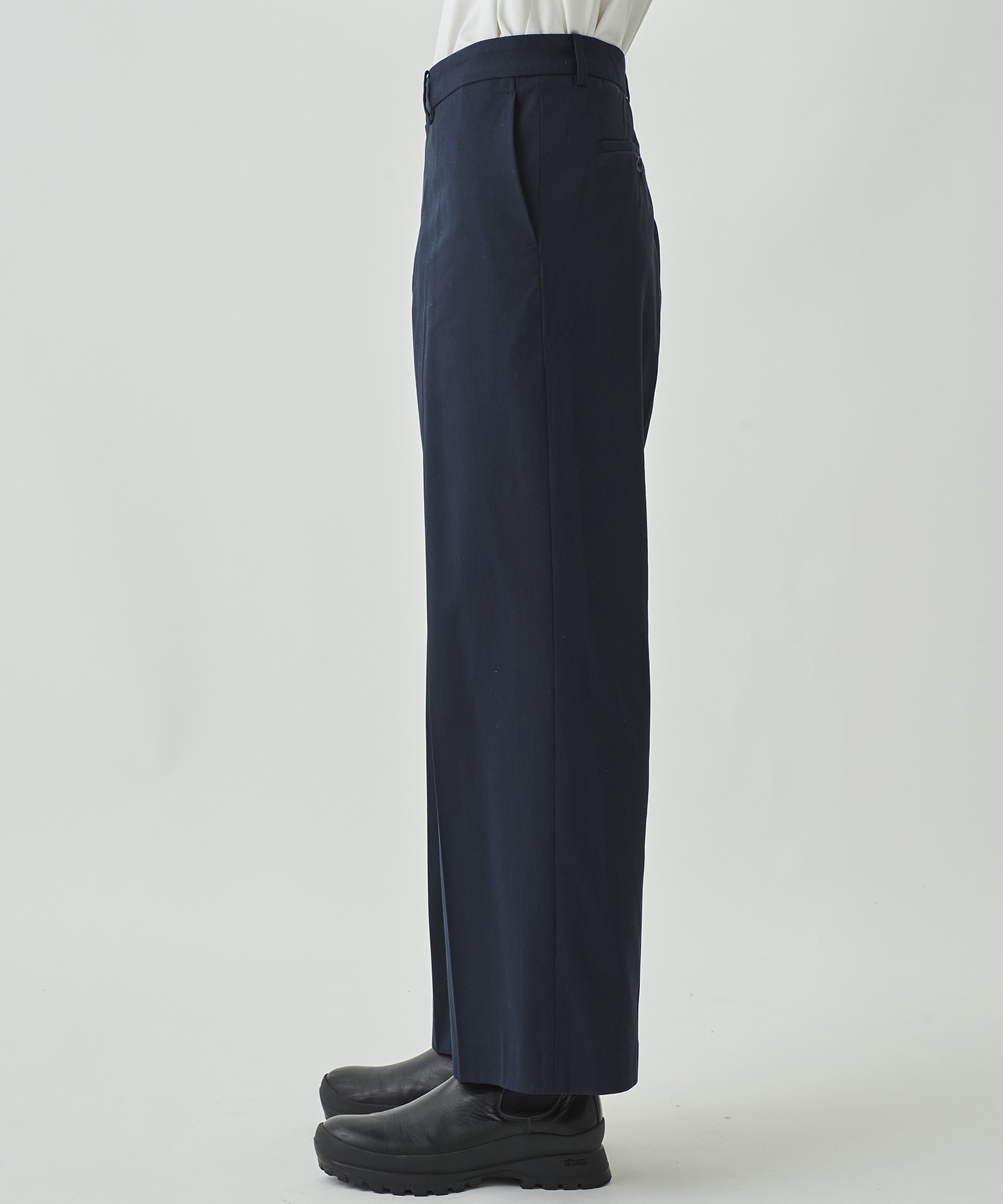 STRAIGHT PANTS URU TOKYO