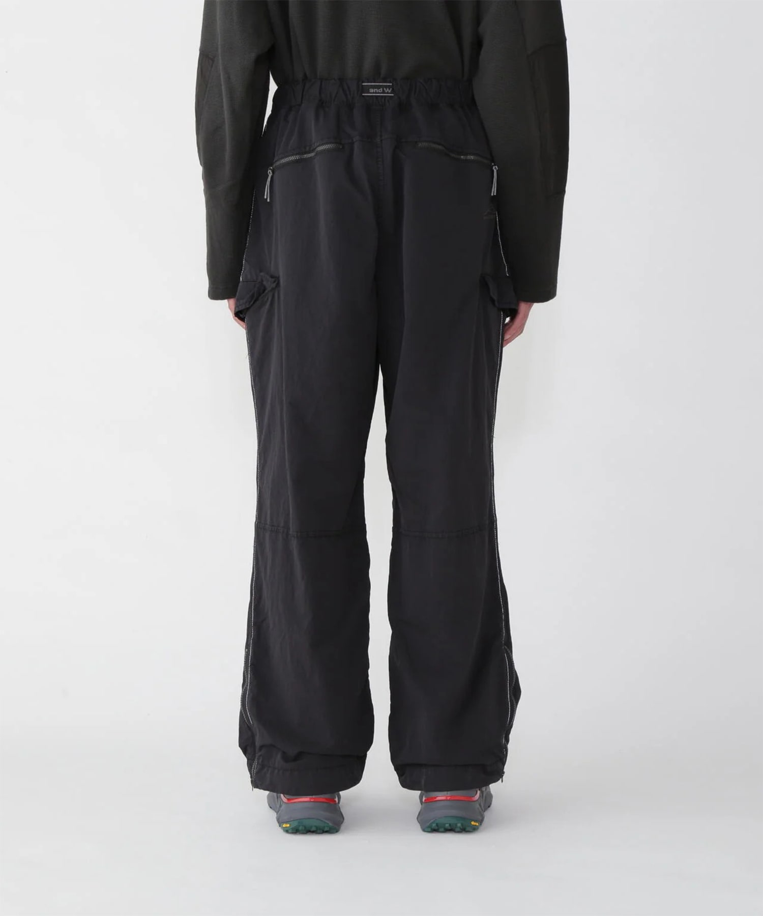 ROA garment dye nylon pants and wander