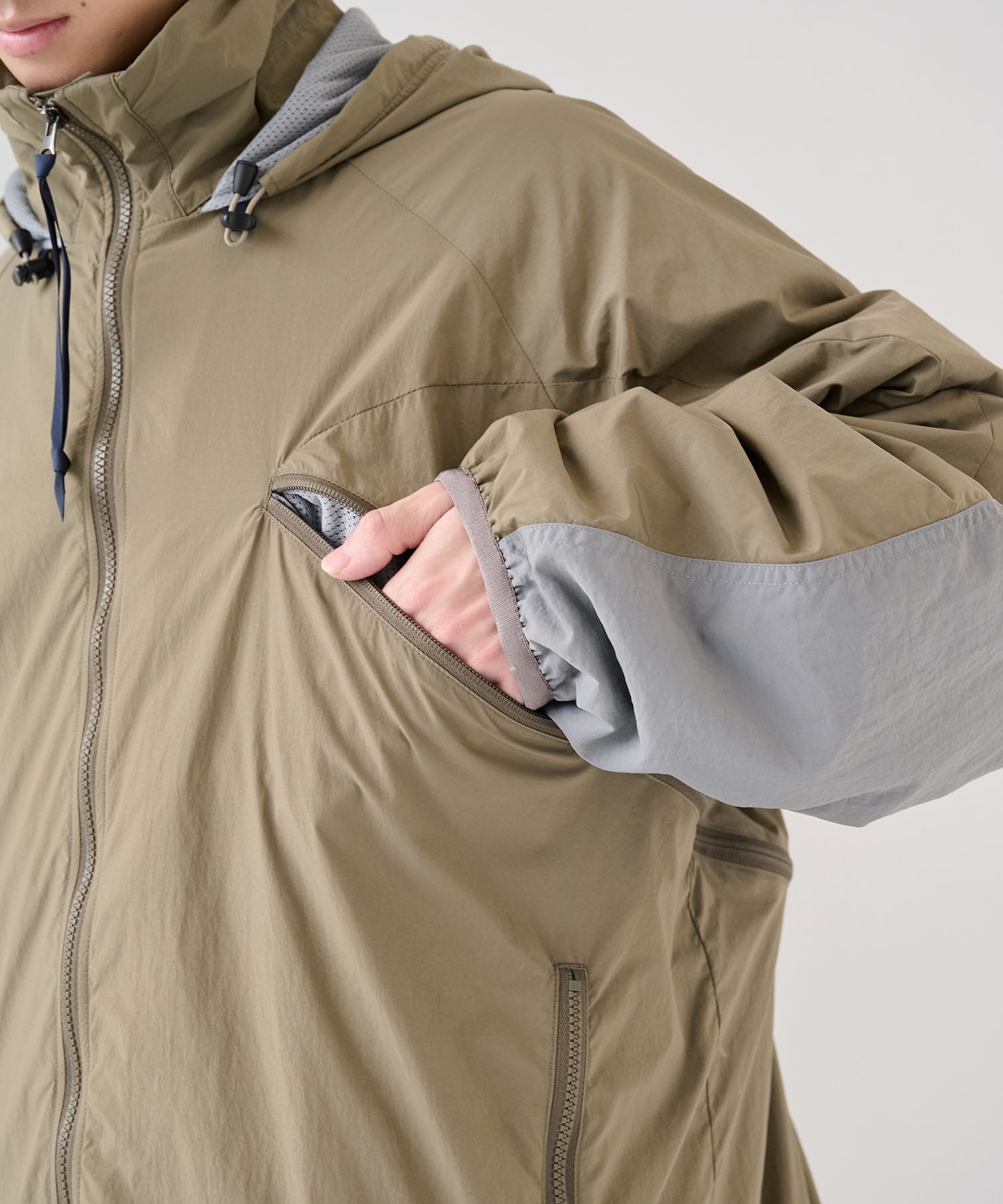 THE BREATHABLE INSULATED HOODED JACKET POLIQUANT