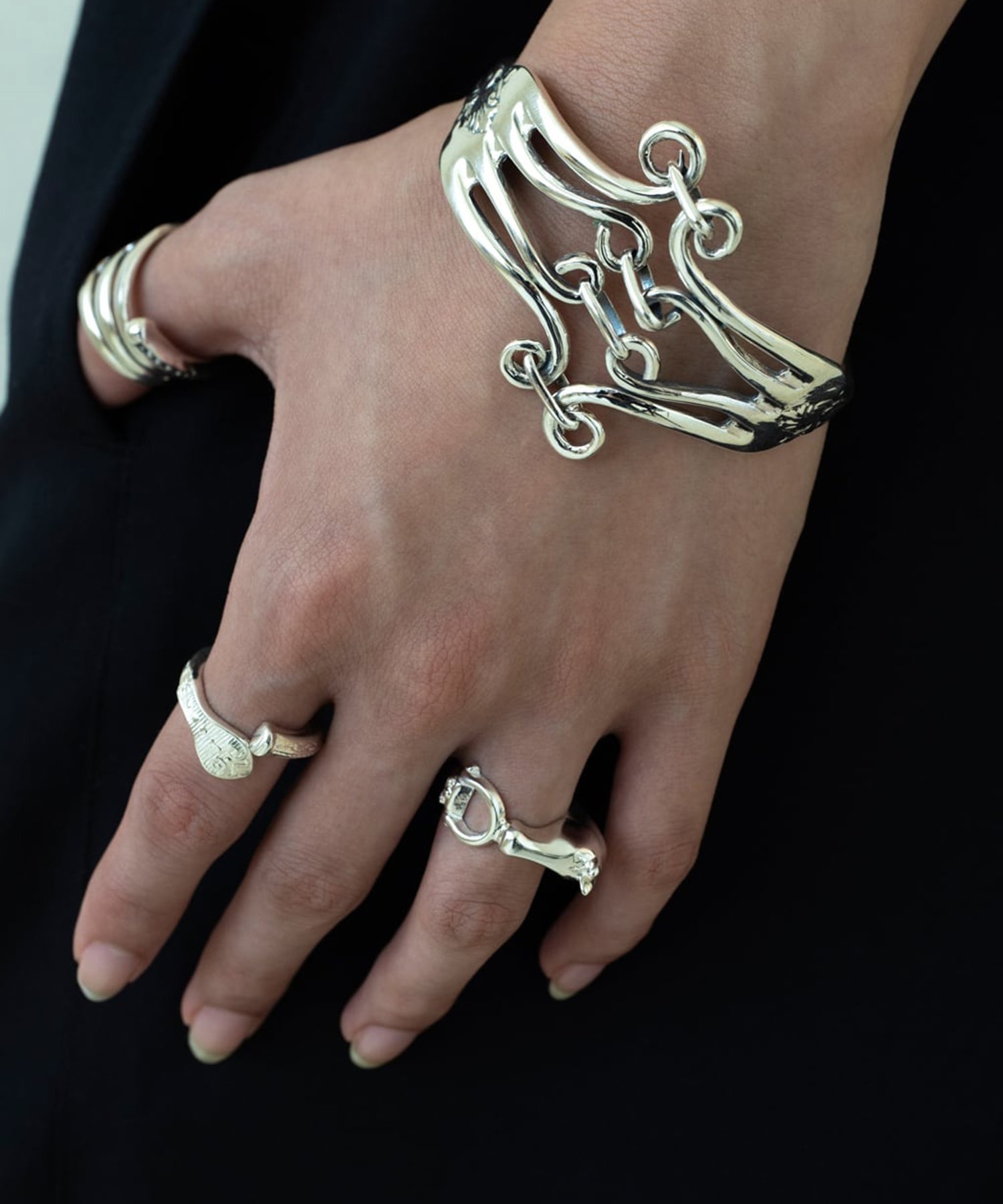 R-083 Cutlery ring WAKAN SILVER SMITH