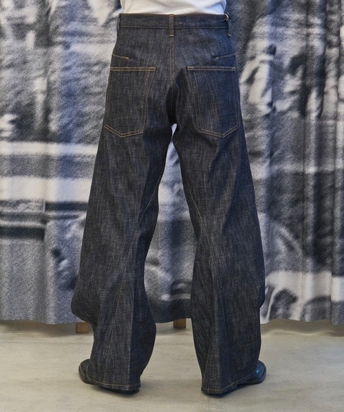 3D TWISTED WIDE LEG JEANS NVRFRGT