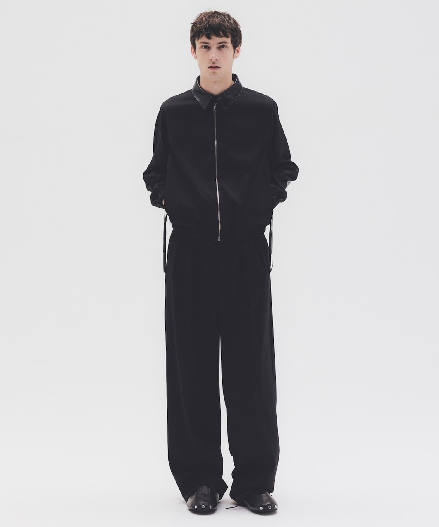 META TROUSERS OUAT