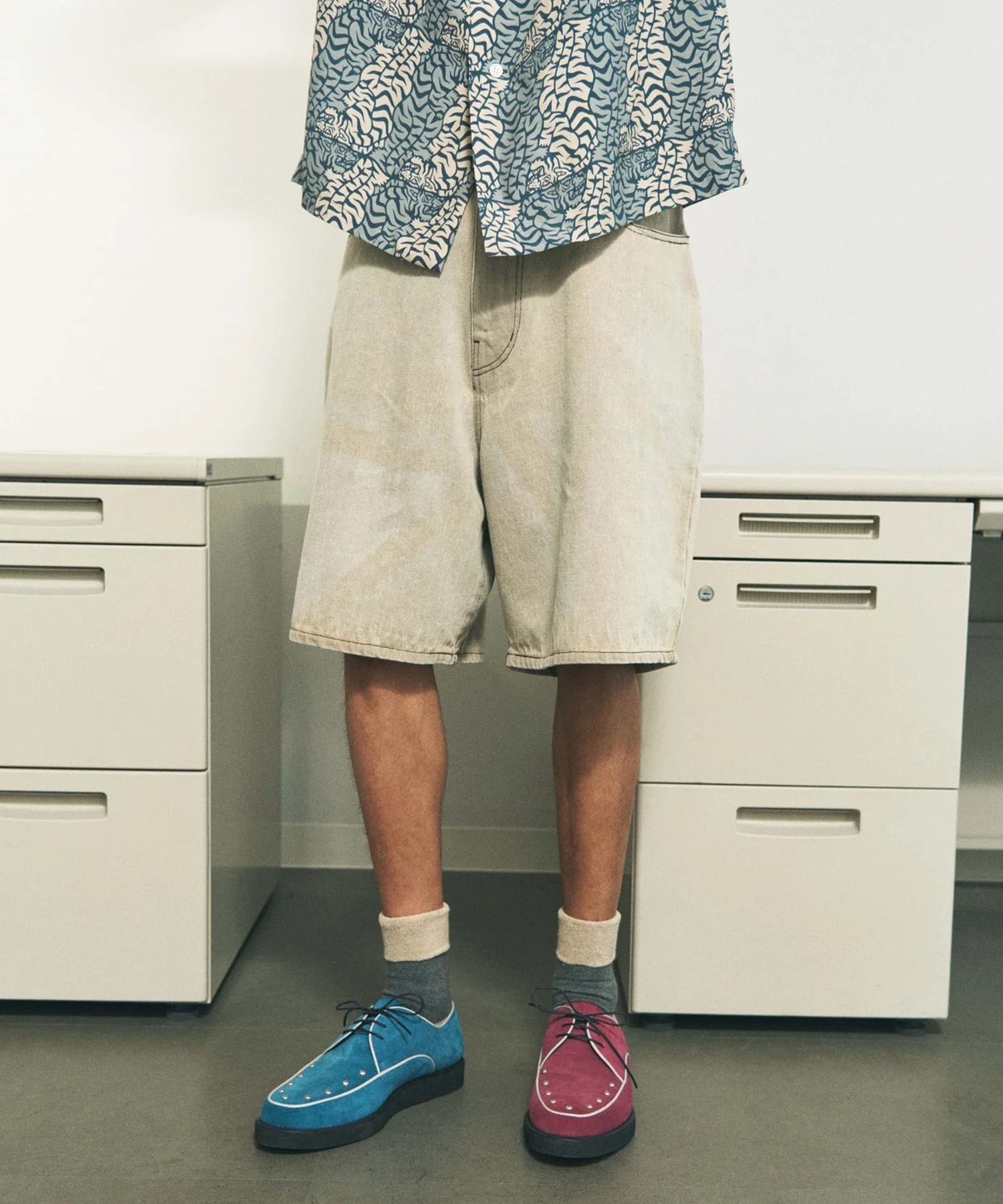 6 POCKET DENIM SHORTS LAZER PHINGERIN