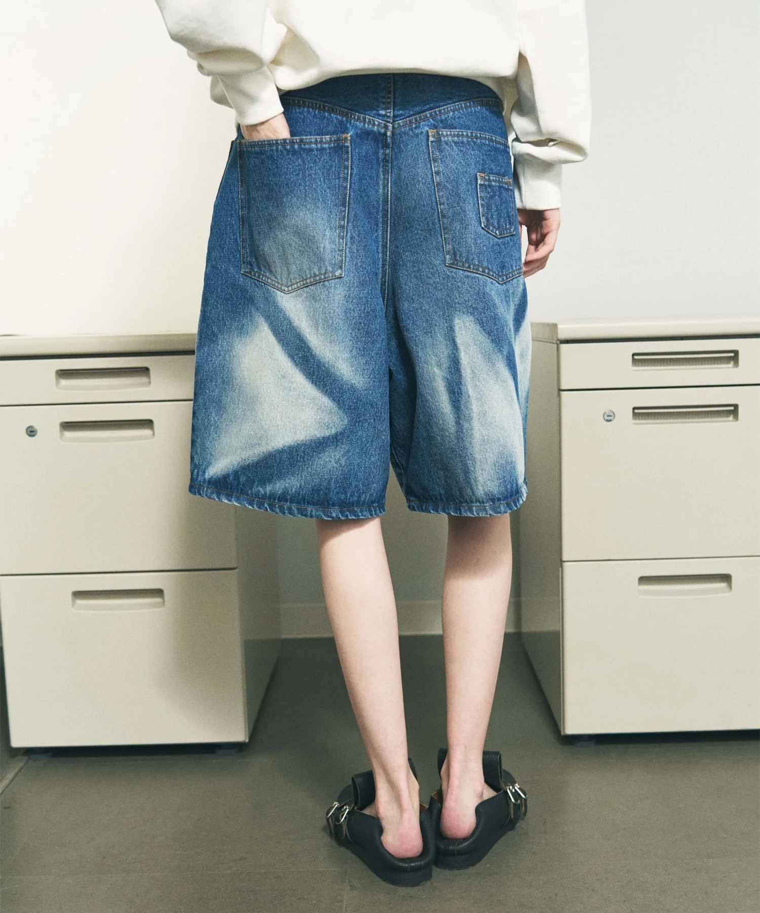 6 POCKET DENIM SHORTS LAZER PHINGERIN