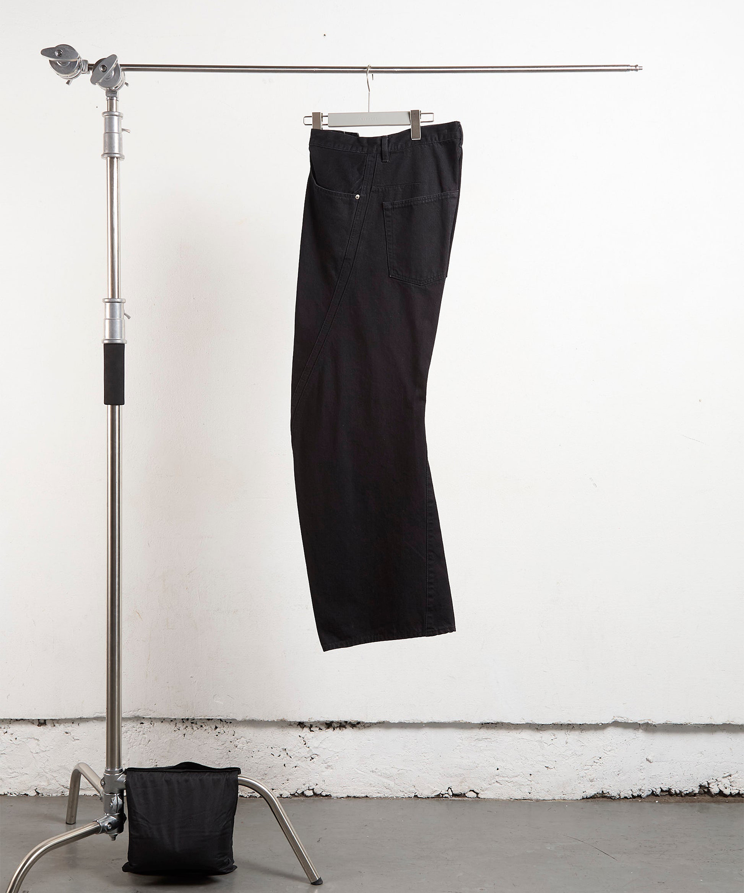 3D TWISTED WIDE LEG JEANS NVRFRGT